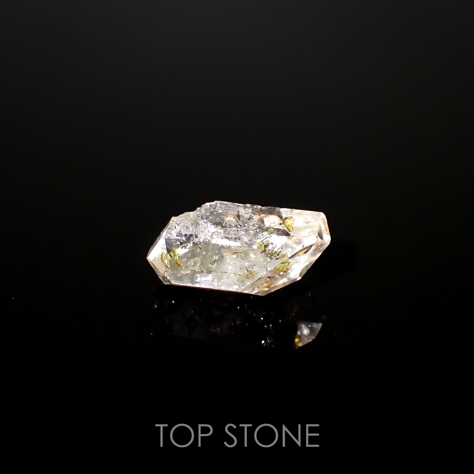 オイルインクォーツ 原石 パキスタン産 2.87ct[220616488]11.7x9.1mm前後