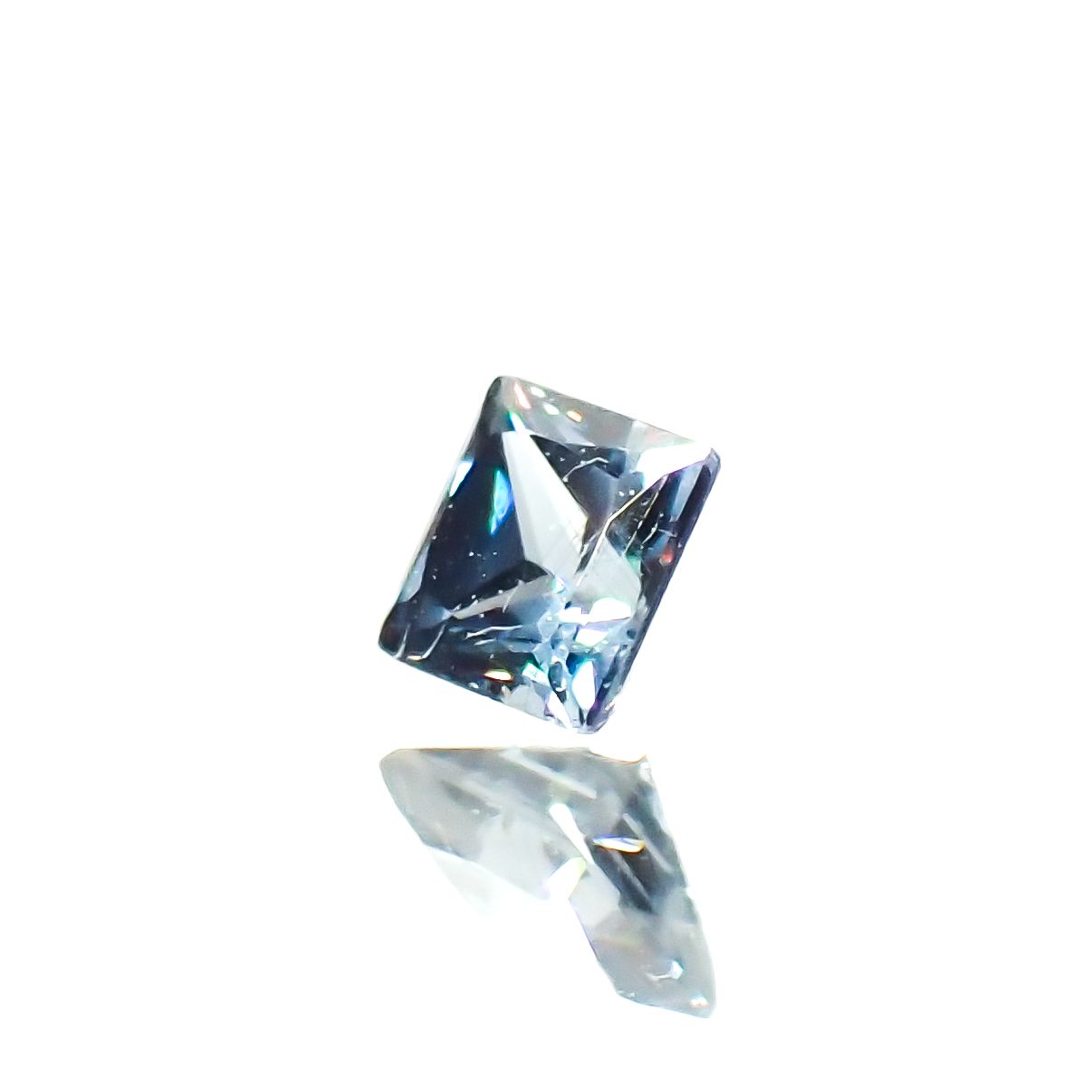 ◇プリンセスカット◇カラーチェンジガーネット アレキタイプ マダガスカル・ベキリー産 0.086ct[230522186]2.3x2.3mm前後