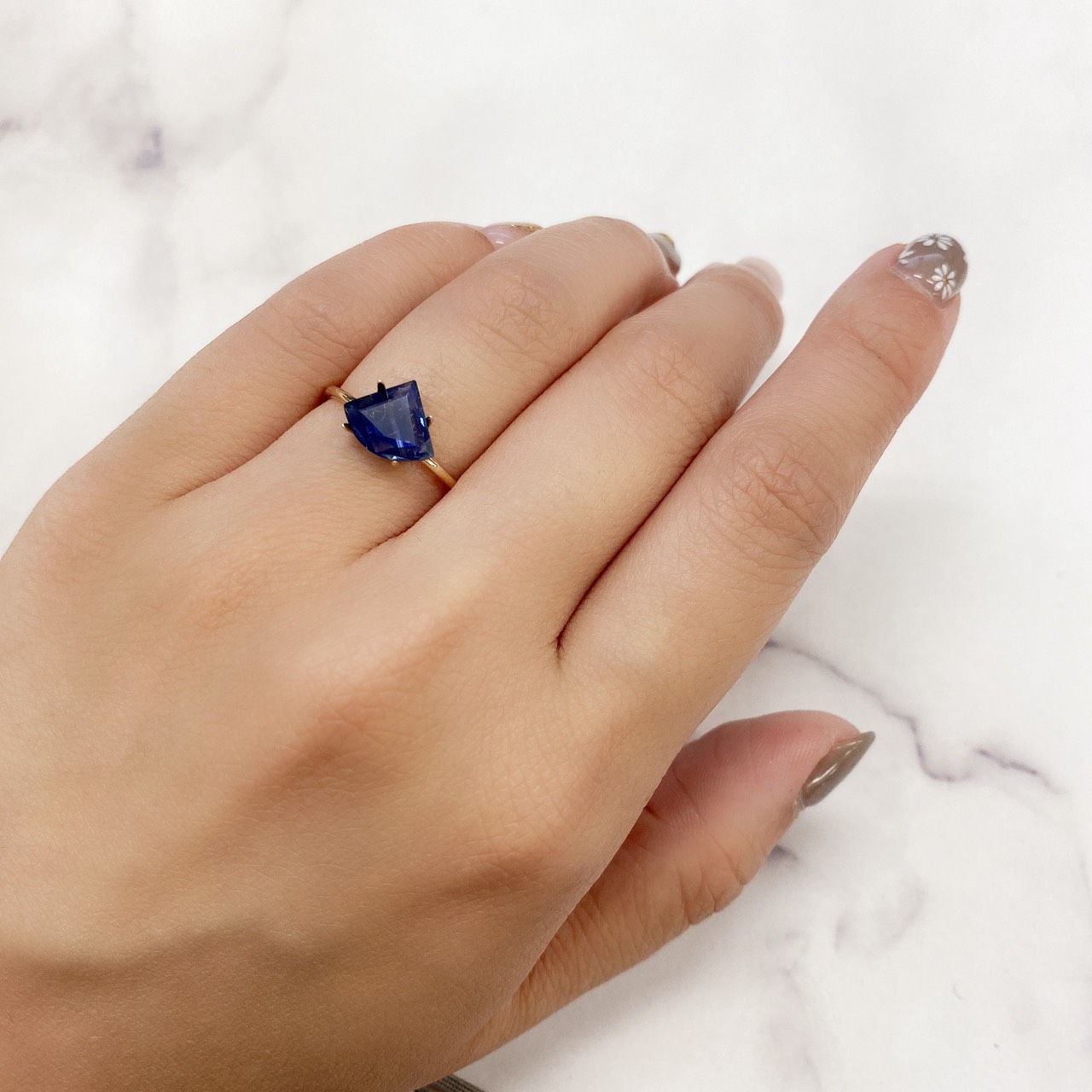 ◇カスタムカット◇サファイア(宝石名サファイア) マダガスカル産 1.11ct 識別済[210913196]8.1×7.5mm前後
