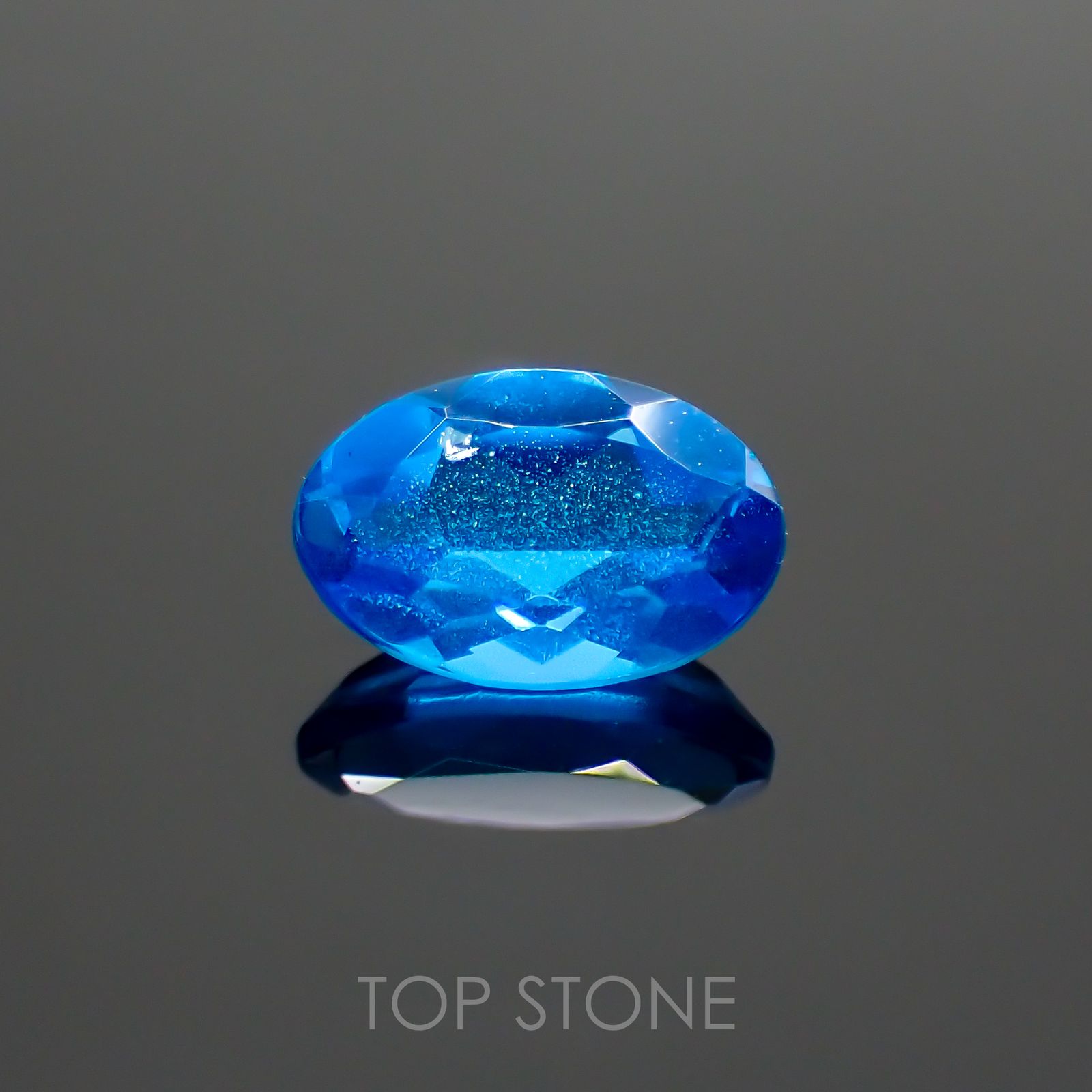 ネオンブルーアパタイト(宝石名アパタイト) ブラジル産 0.45ct 識別済[20095962]6×3.9mm前後