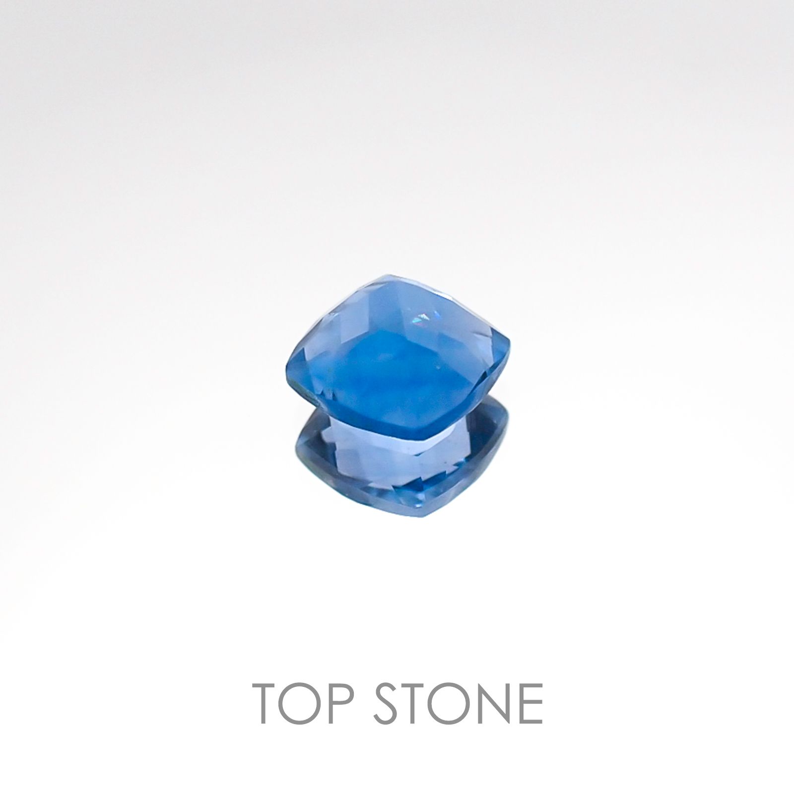 カラーチェンジフローライト ブラジル産 ルース 1.15ct[20106480]6.1×6.1mm前後