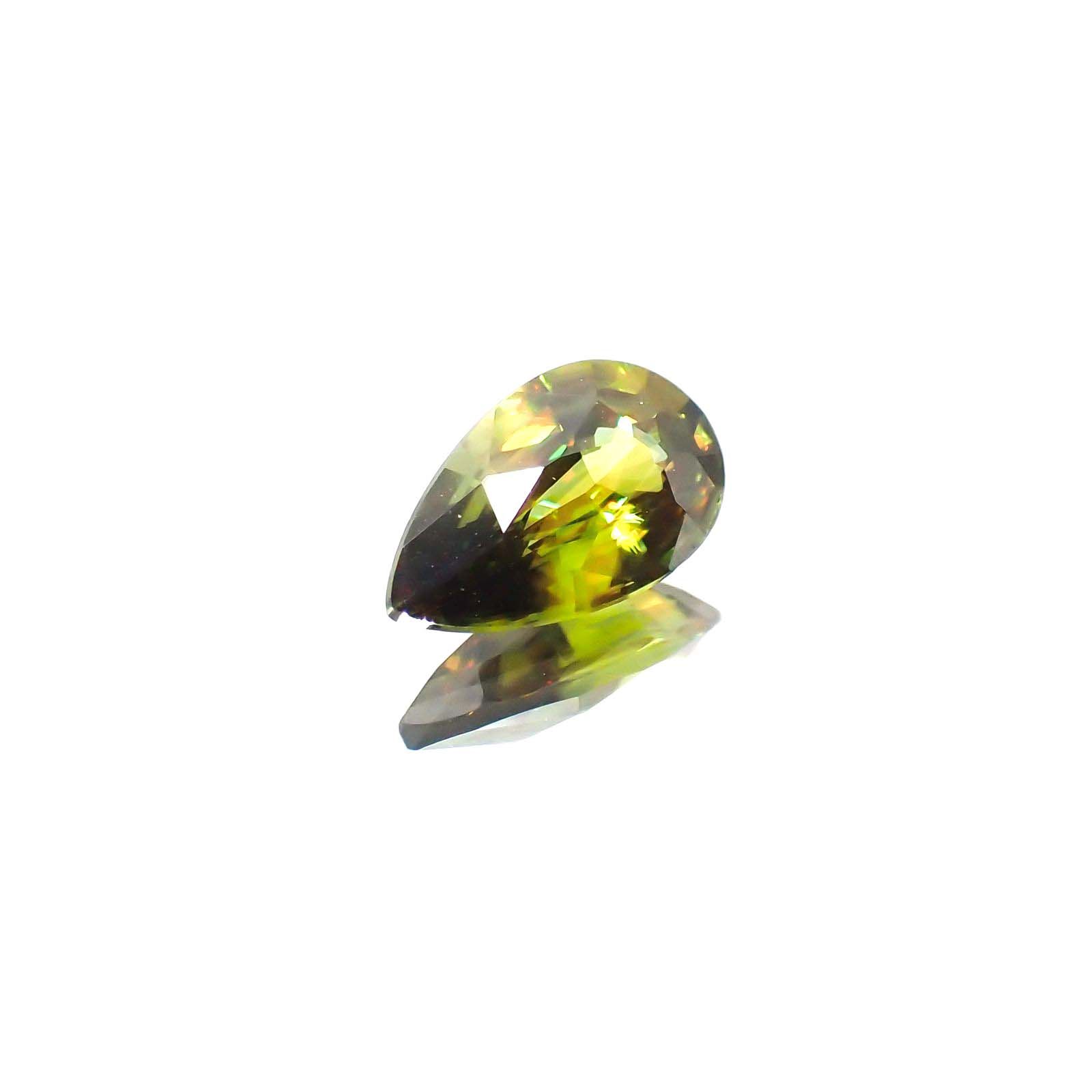 カラーチェンジスフェーン(宝石名スフェーン)パキスタン産 0.65ct 識別済[230722827]7.5x4.5mm前後