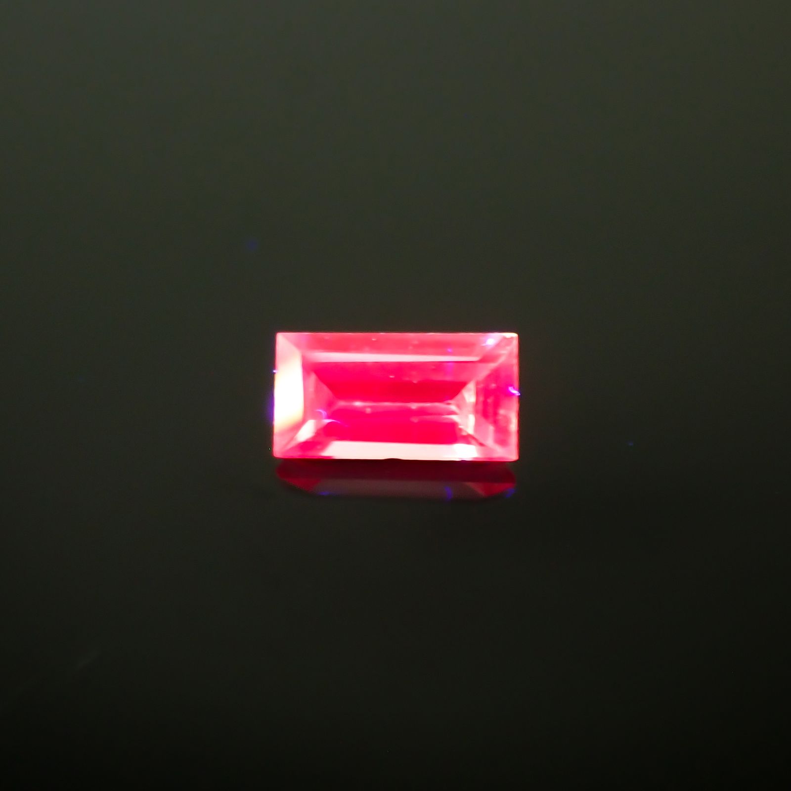 ピンクサファイア スリランカ産 0.13ct[240226308]3.8x2mm前後