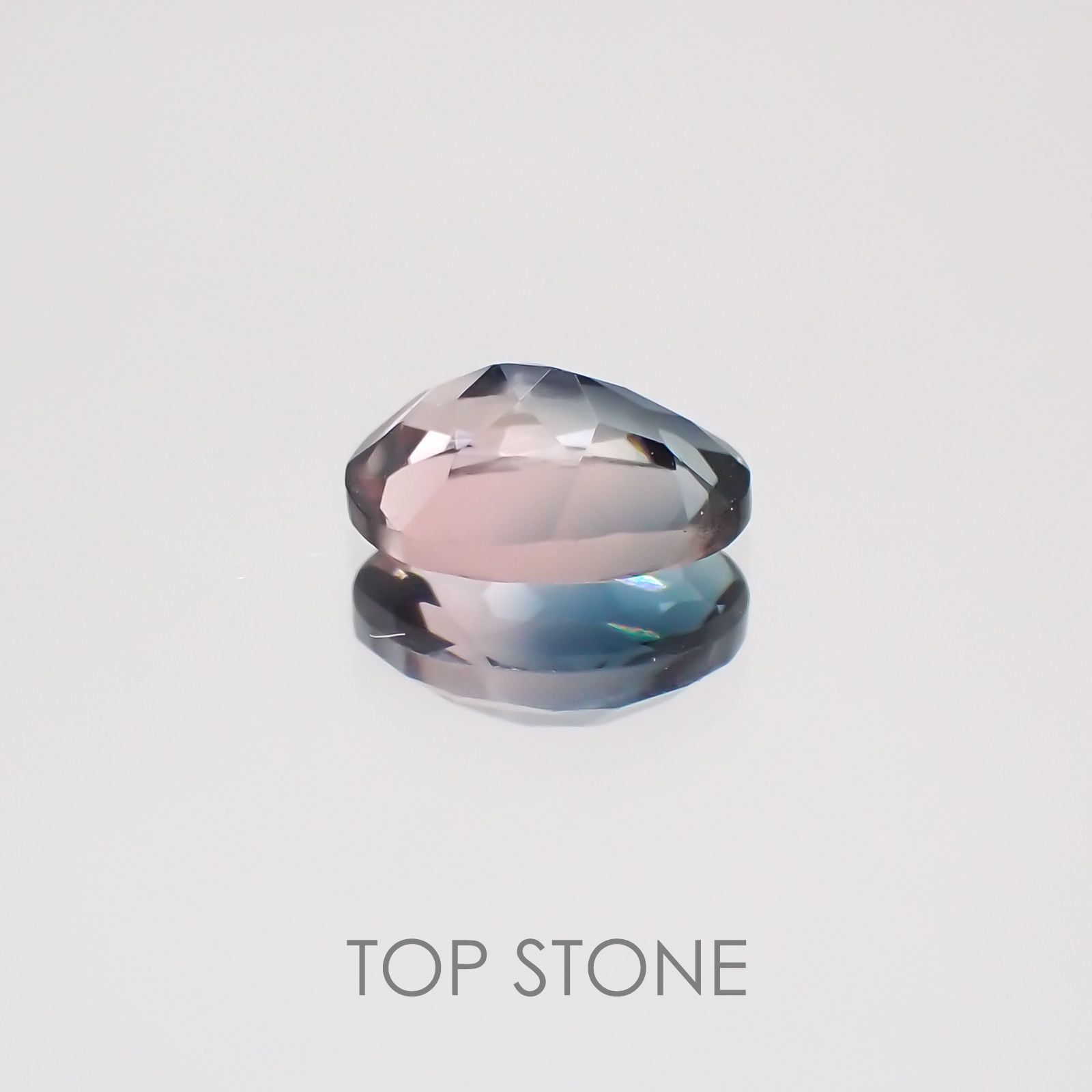 バイカラートルマリン ブラジル産 ルース 0.49ct[20129000]6×4.2mm前後