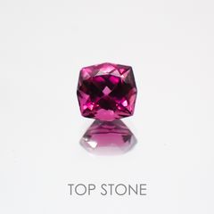 ◇カスタムカット◇グレープガーネット(宝石名ガーネット) ブラジル産 0.52ct 識別済[21059700]4.6×4.4mm前後