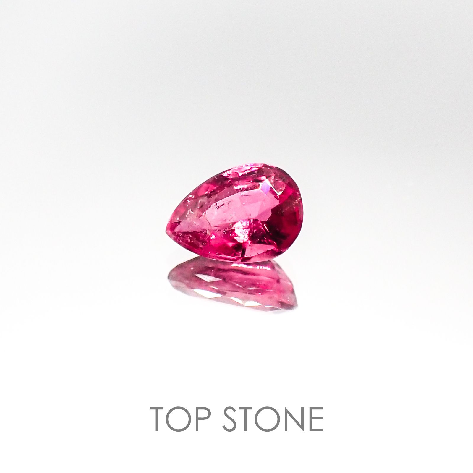 ピンクトルマリン(宝石名ピンク・トルマリン) ブラジル産 0.73ct 識別済[20084847]7.1×5mm前後