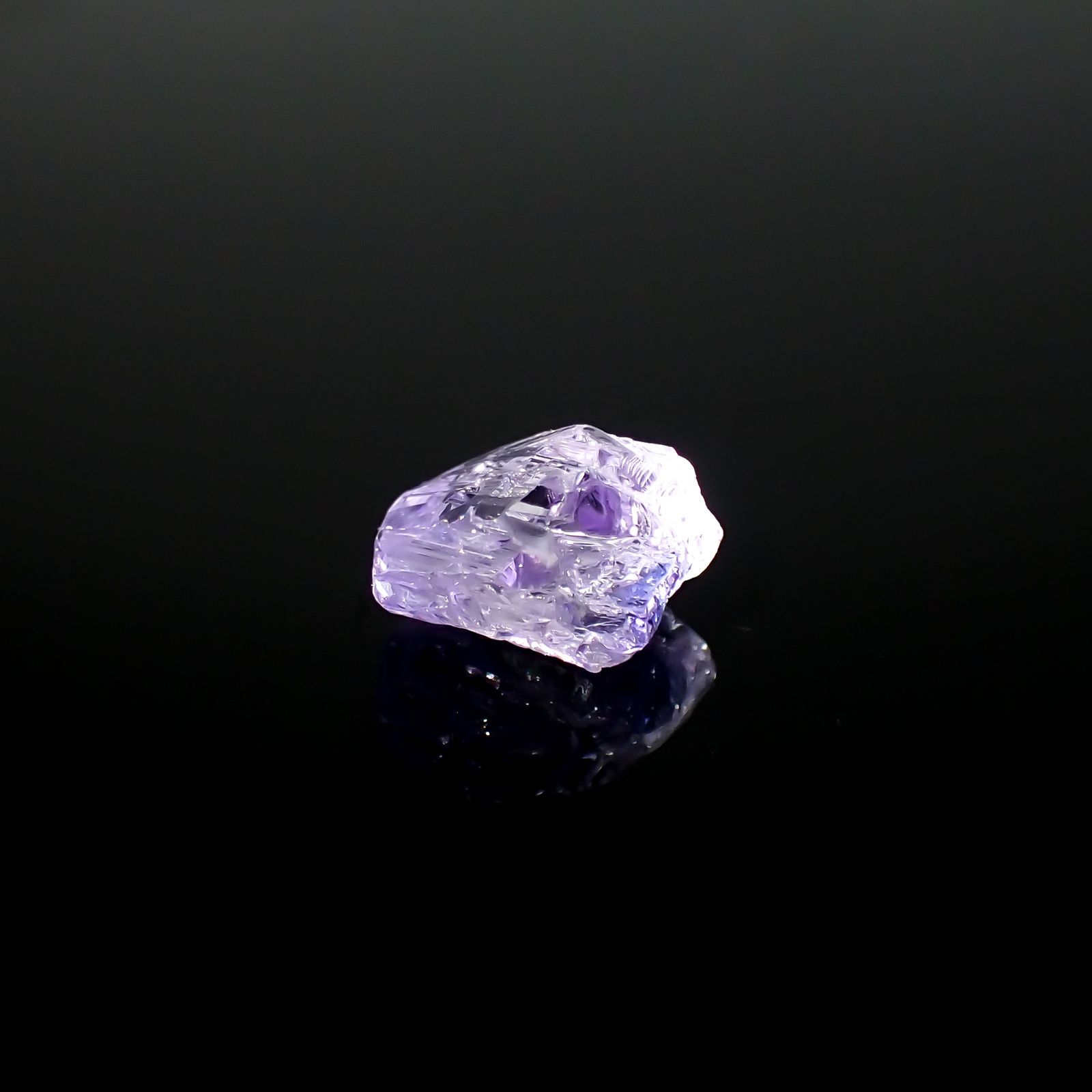 バイカラータンザナイト 原石 タンザニア産 2.52ct[231224982]9x7.1mm前後