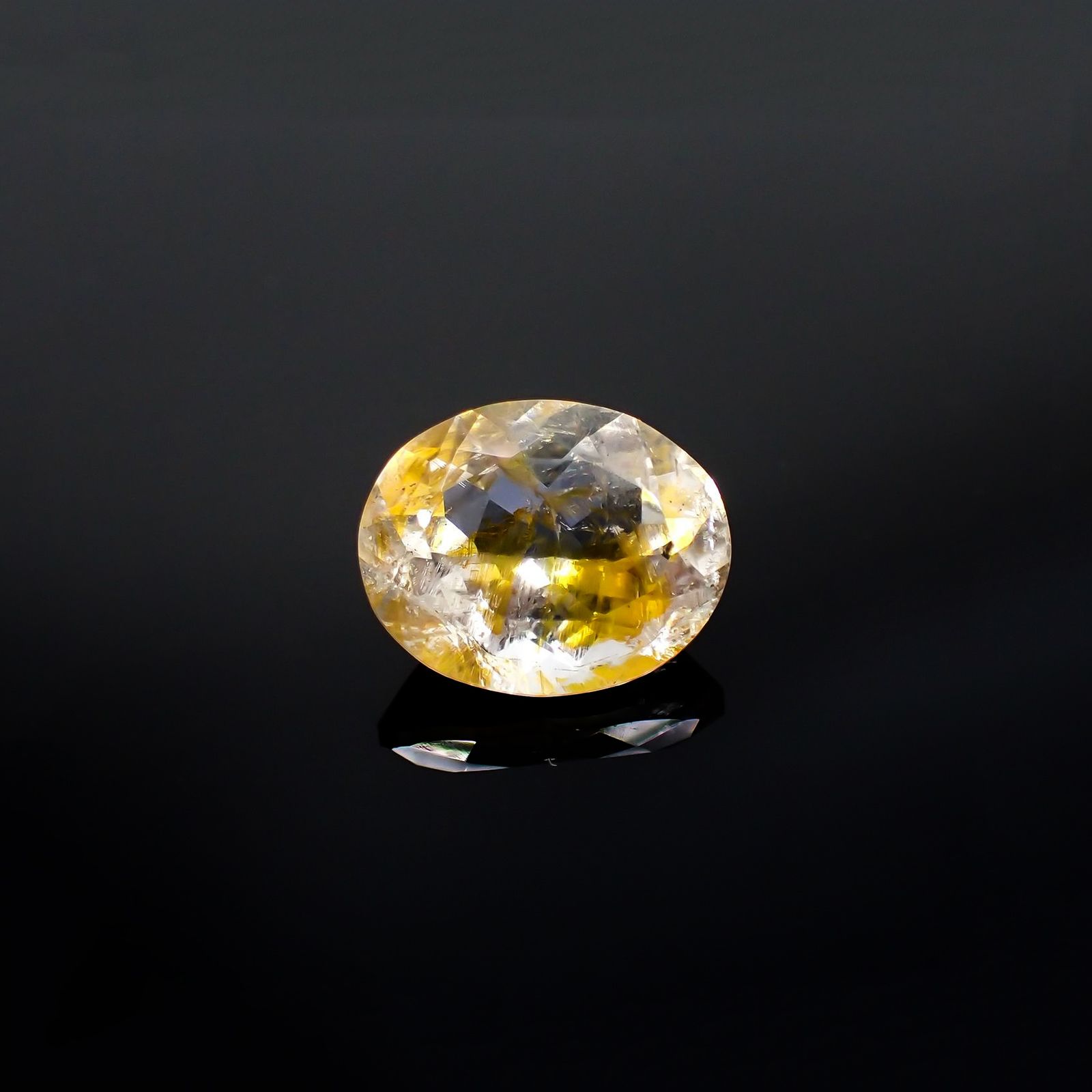オーロラクォーツ ブラジル・ミナスジェライス産 6.51ct / 14x11.4mm前後 [220114364]
