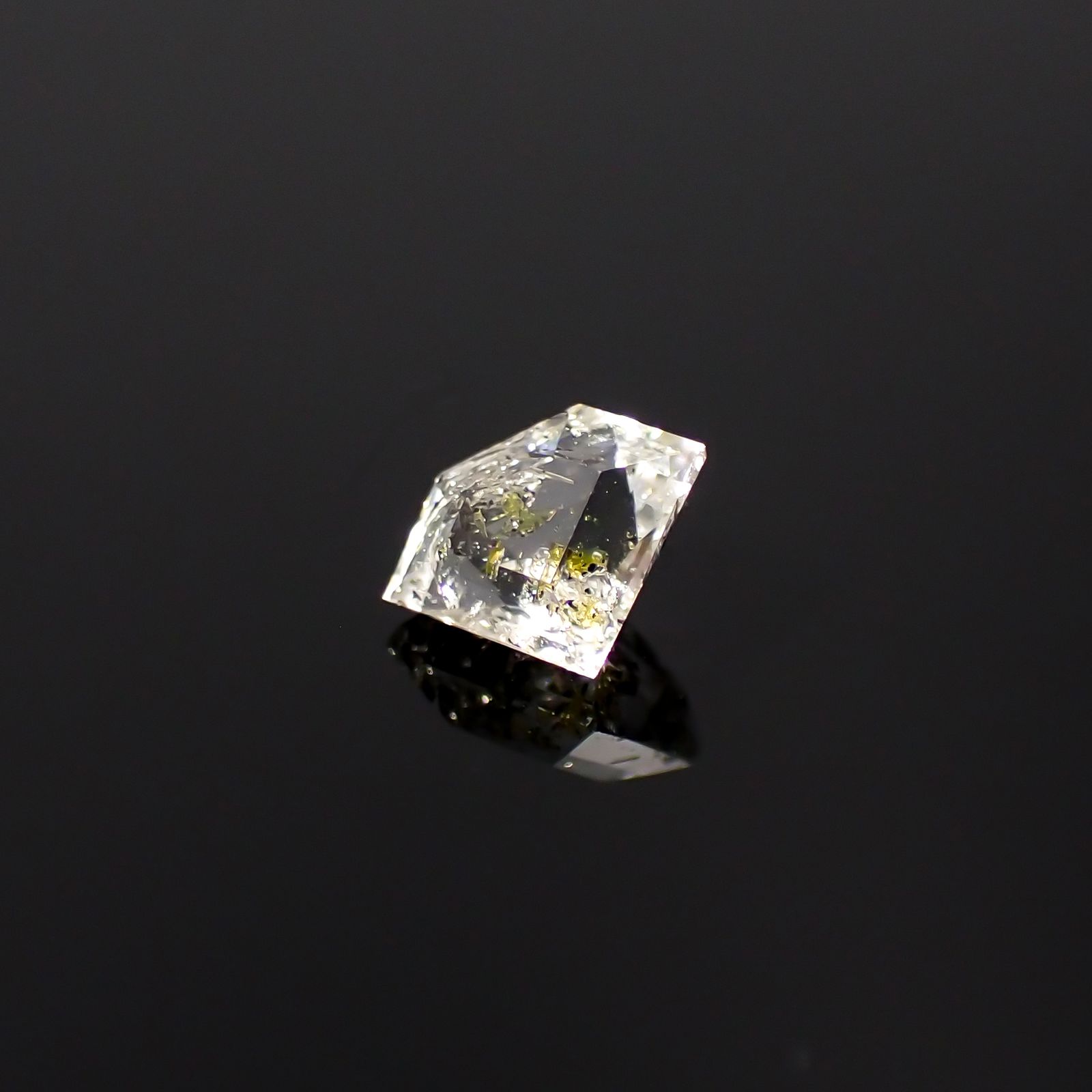◇カスタムペンタゴンカット◇オイルインクォーツ パキスタン産 0.33ct [231224726]4.5x5.9mm前後