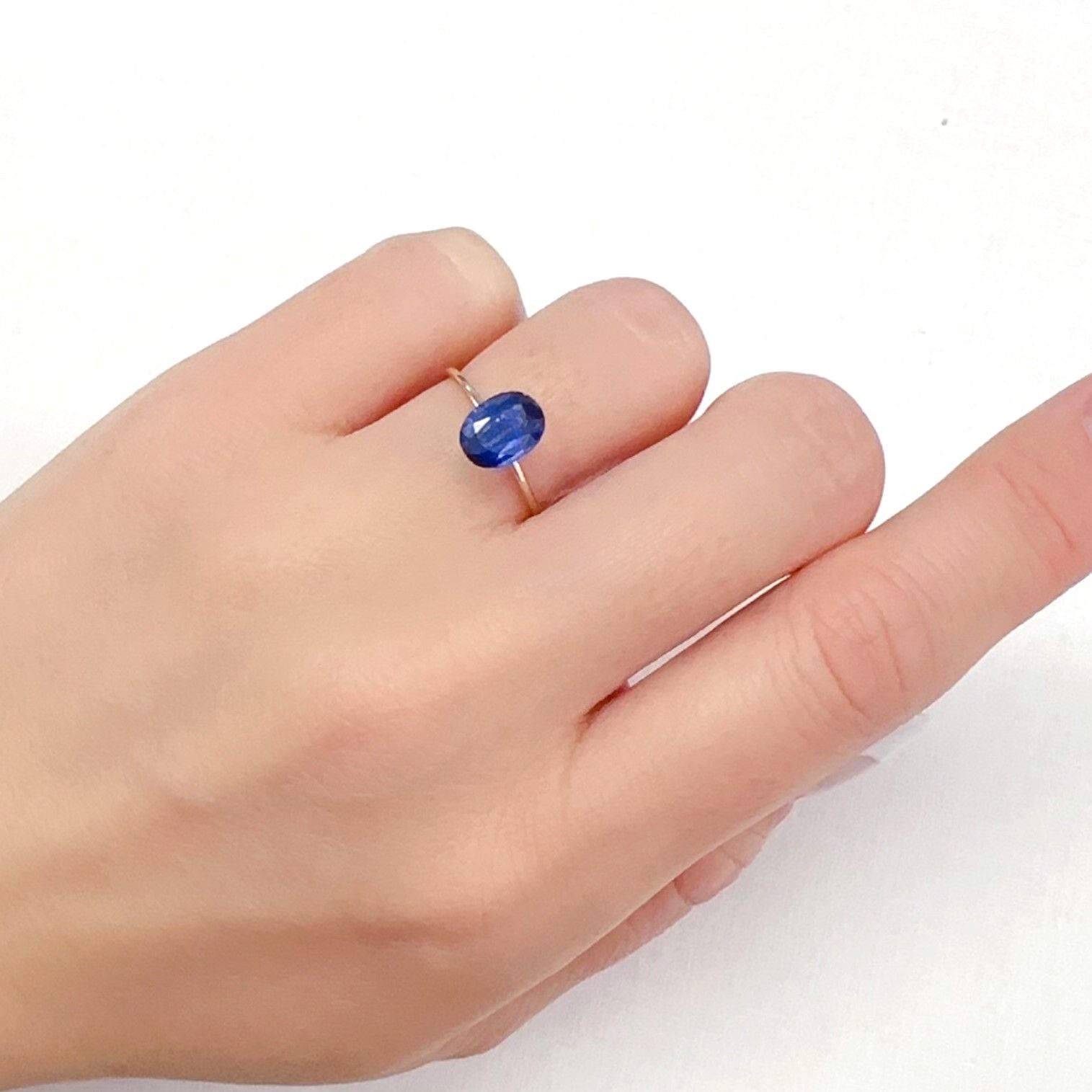 カイヤナイト(宝石名カイヤナイト)ネパール産 1.70ct 識別済[231124254]8.2x6.3mm前後