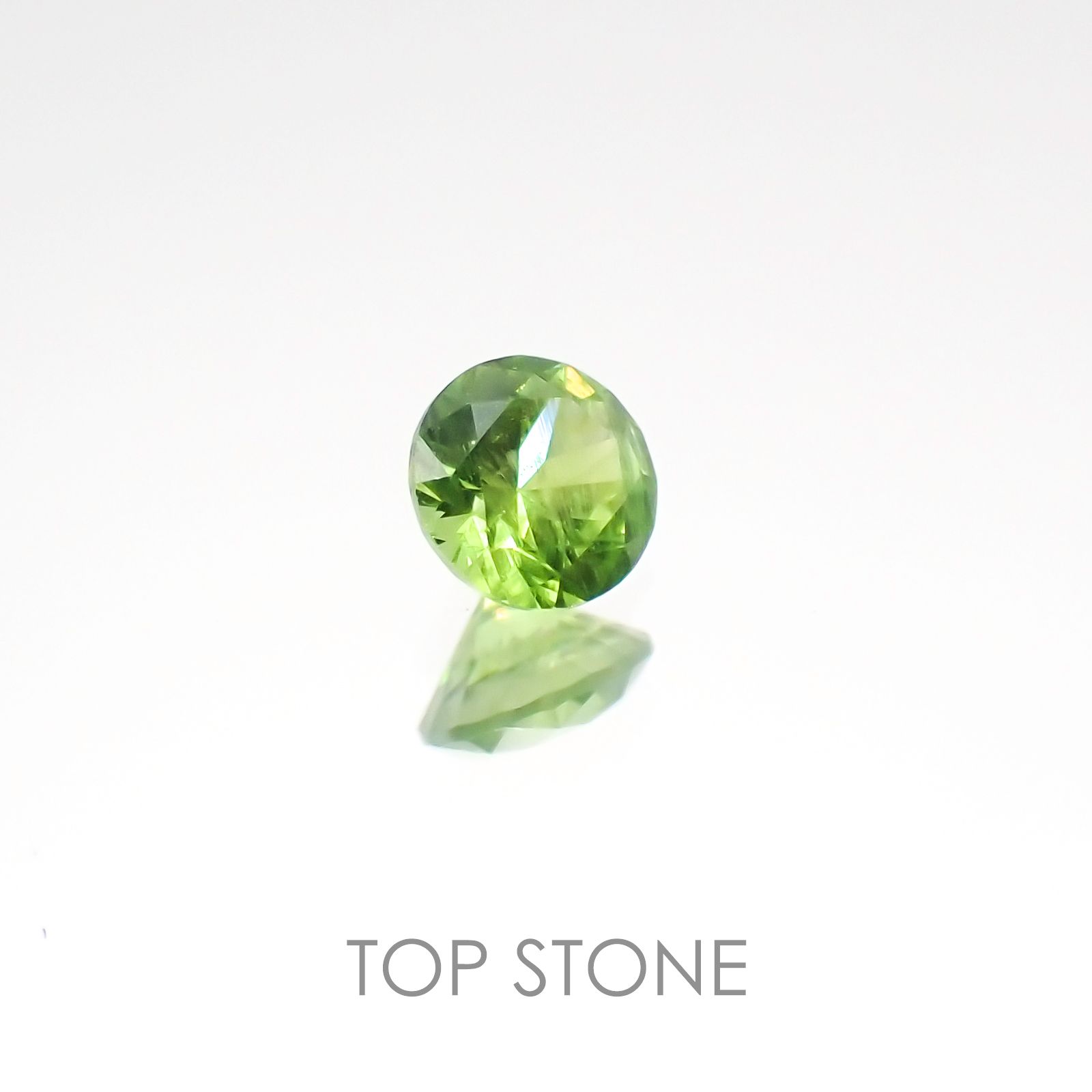 デマントイドガーネット ロシア産 ルース 0.12ct[20107333]3×3mm前後