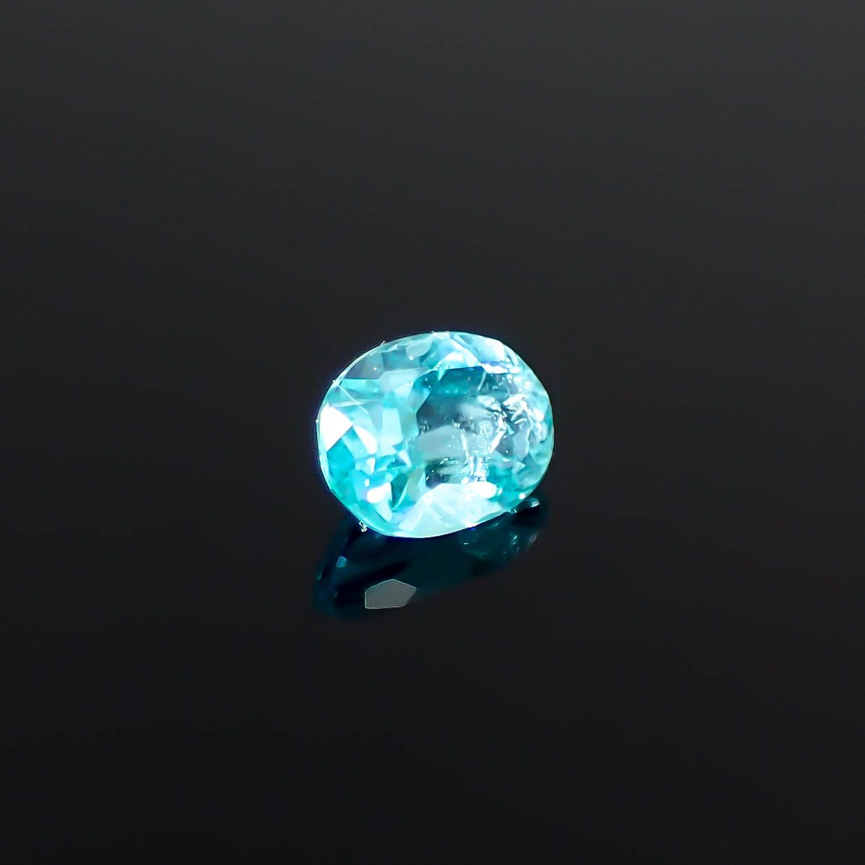 パライバトルマリン ブラジル産 0.11ct [250931071]3.6x2.6mm前後