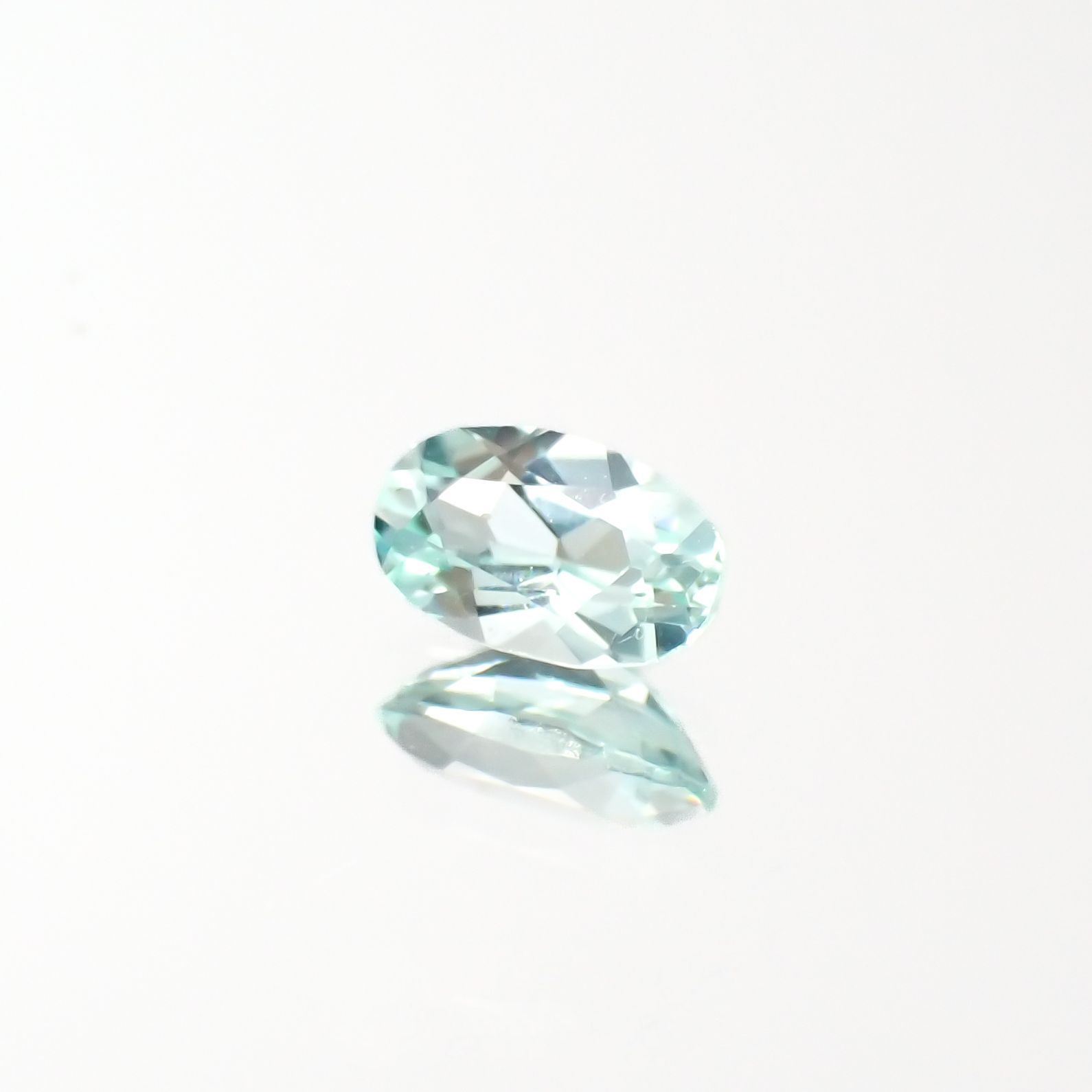 パライバトルマリン モザンビーク産 0.22ct[230220375]4.9x3mm前後