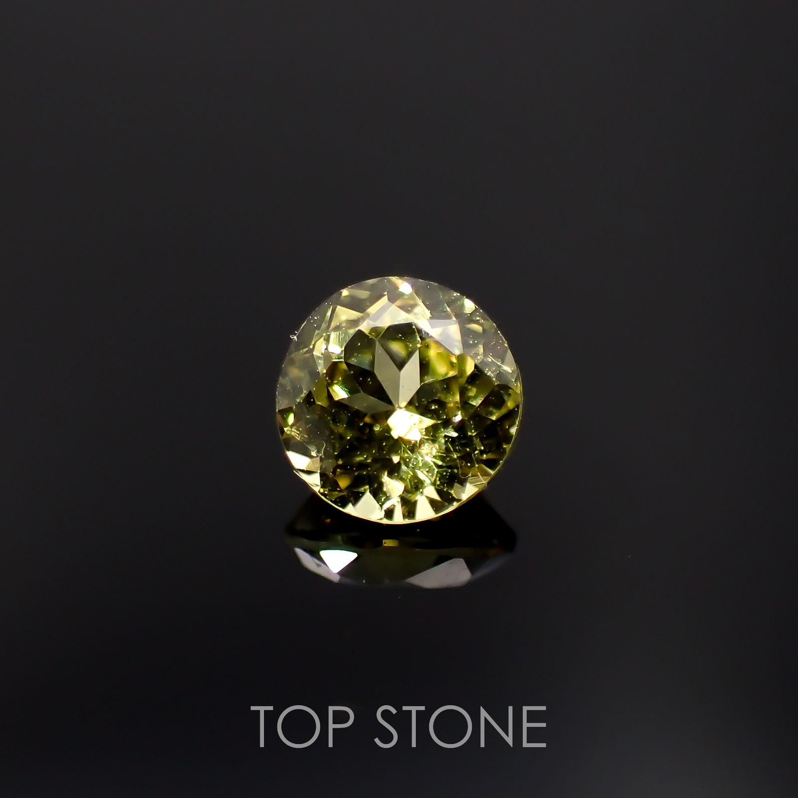 マリガーネット(宝石名グロッシュラー アンドラダイト・ガーネット)マリ共和国産 0.46ct 識別済[221219483]4.5x4.5mm前後