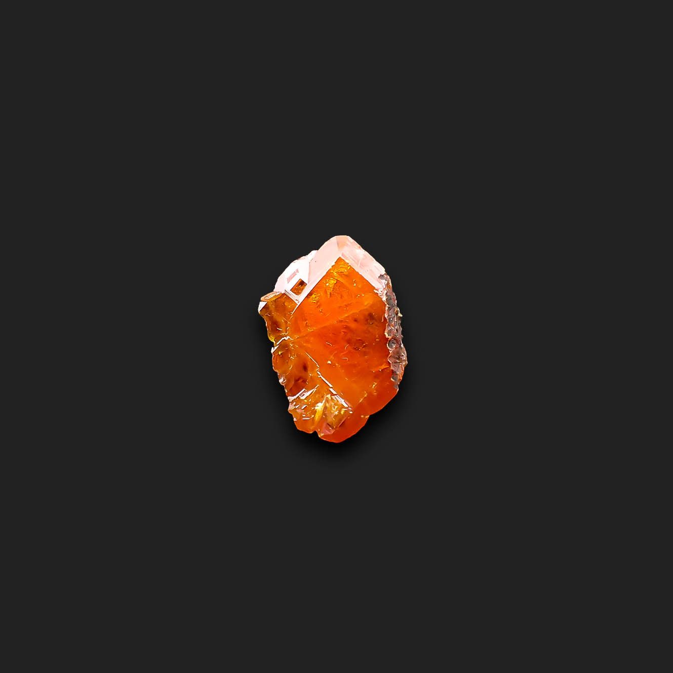 ウルフェナイト 原石 アメリカ・アリゾナ州・レッドクラウド鉱山産 10.05ct[230421823]16.5x10.3mm前後