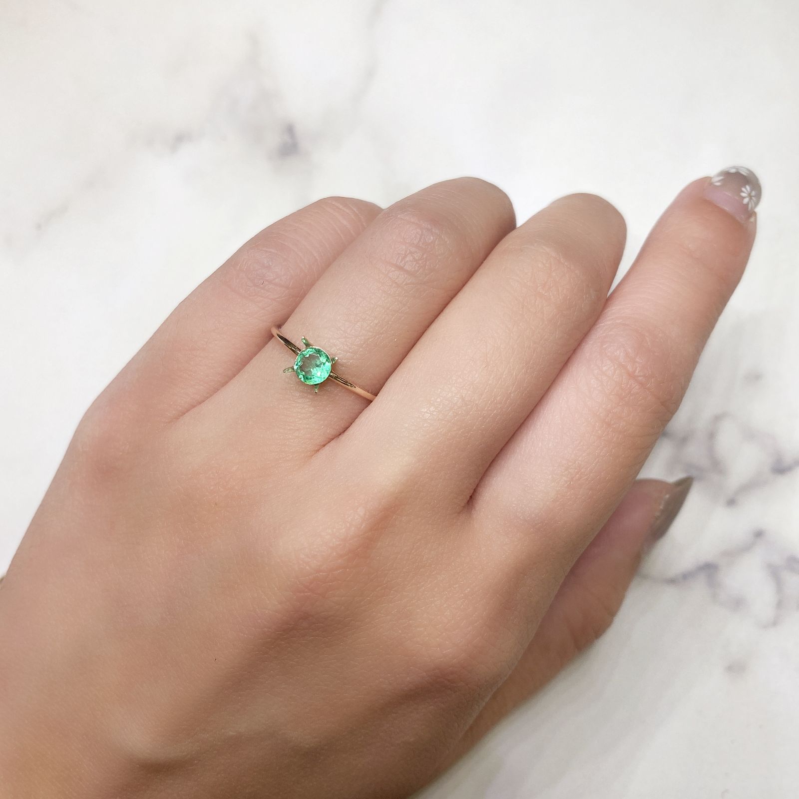 エメラルド(宝石名エメラルド) コロンビア産 0.311ct ソ付(彩珠)[211013171]4.6×4.6mm前後