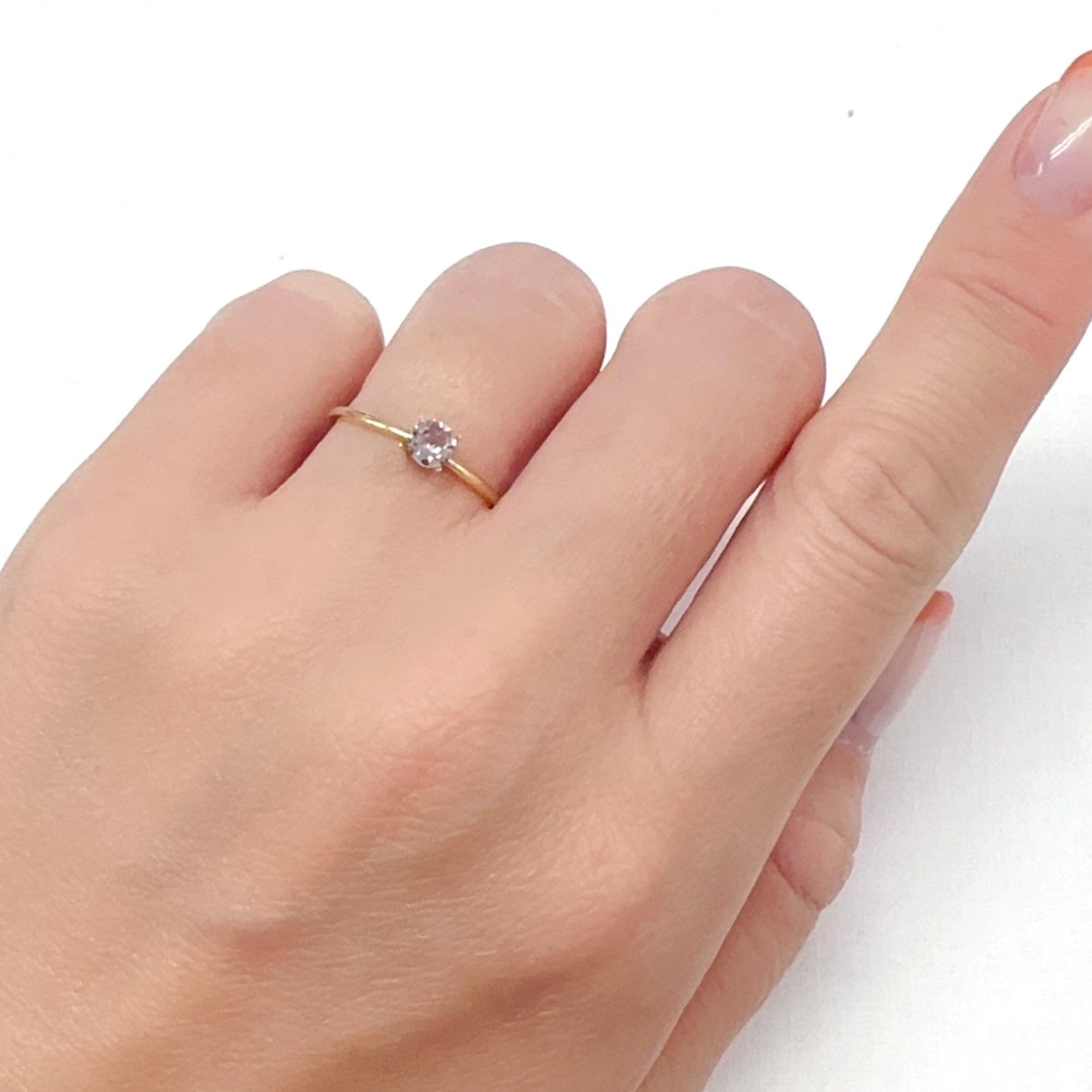 ドラゴンガーネット タンザニア産 0.29ct[240427283]4x4mm前後