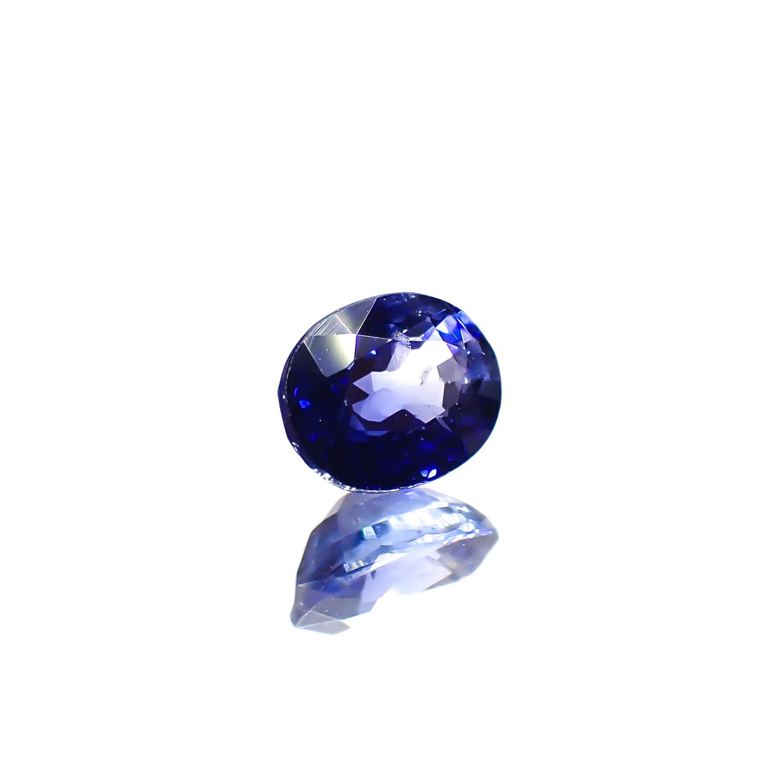 サファイア(宝石名サファイア)スリランカ/マダガスカル産 0.40ct 識別済[241029190]4.5x3.6mm前後