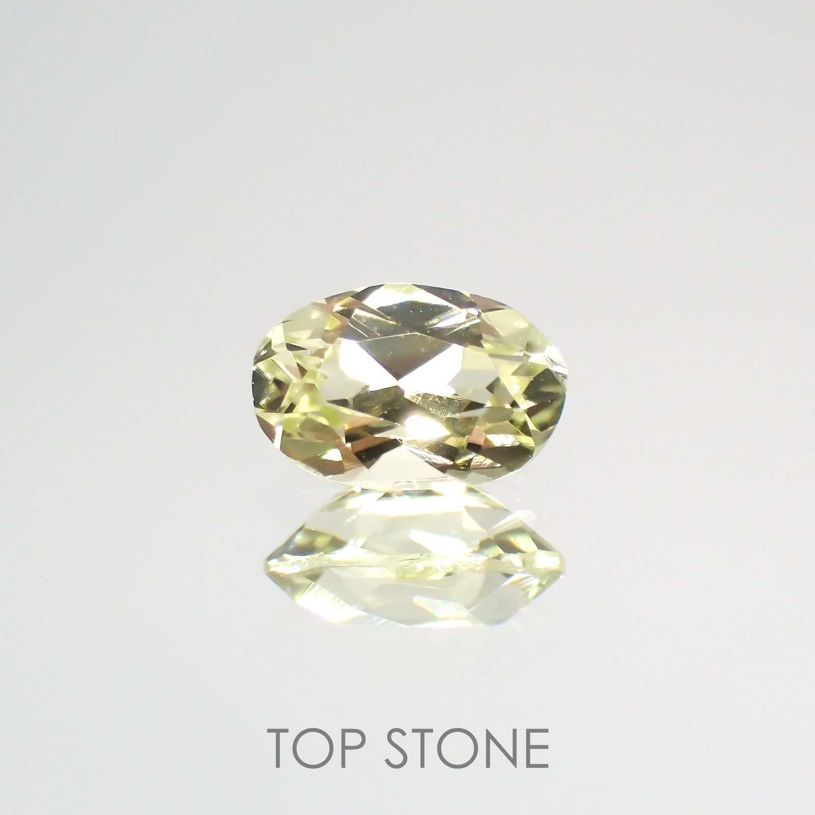 シリマナイト(宝石名シリマナイト) インド産 0.55ct 識別済[210810688]6.2×4mm前後