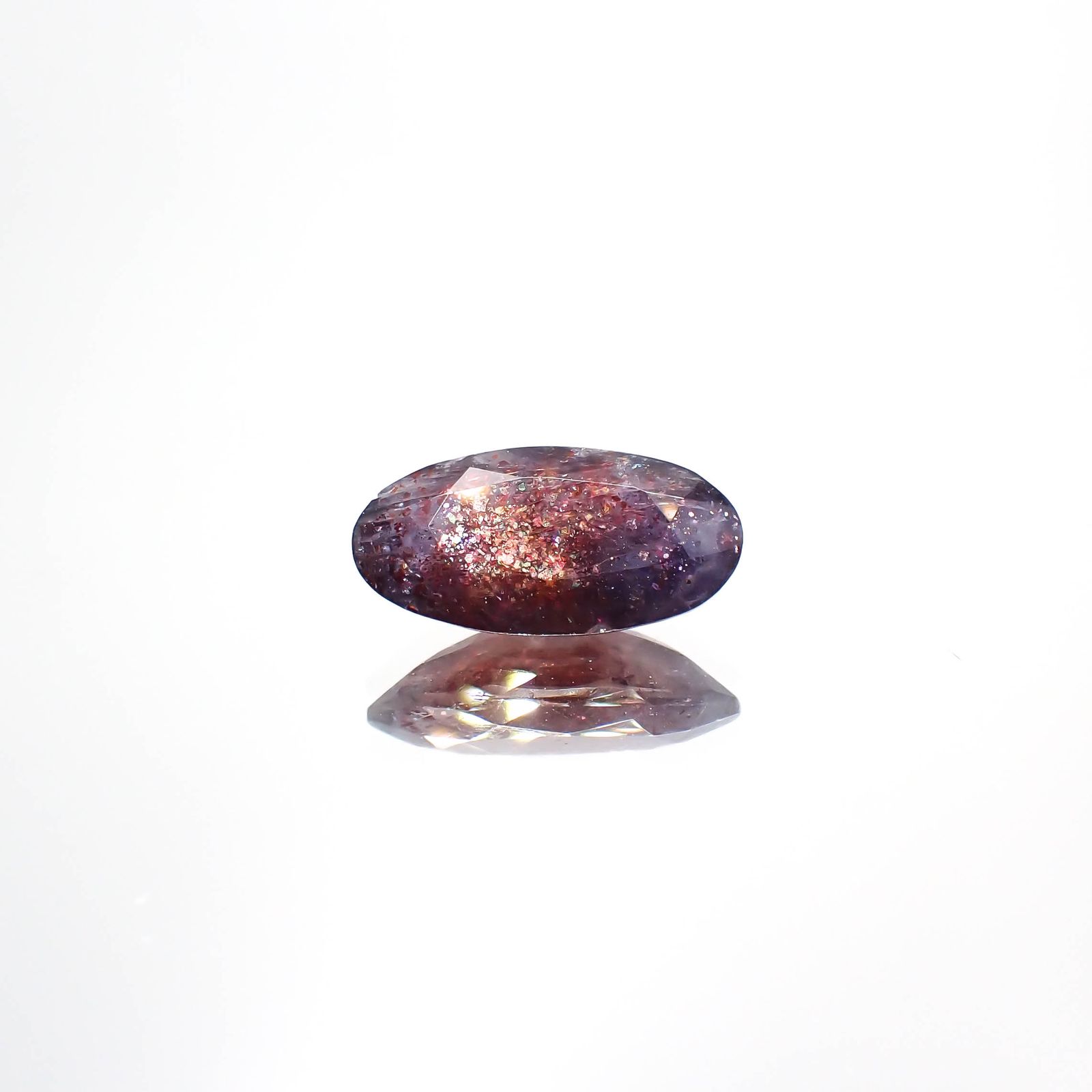 ブラッドショットアイオライト インド産 4.07ct[230522098]16.1x8mm前後