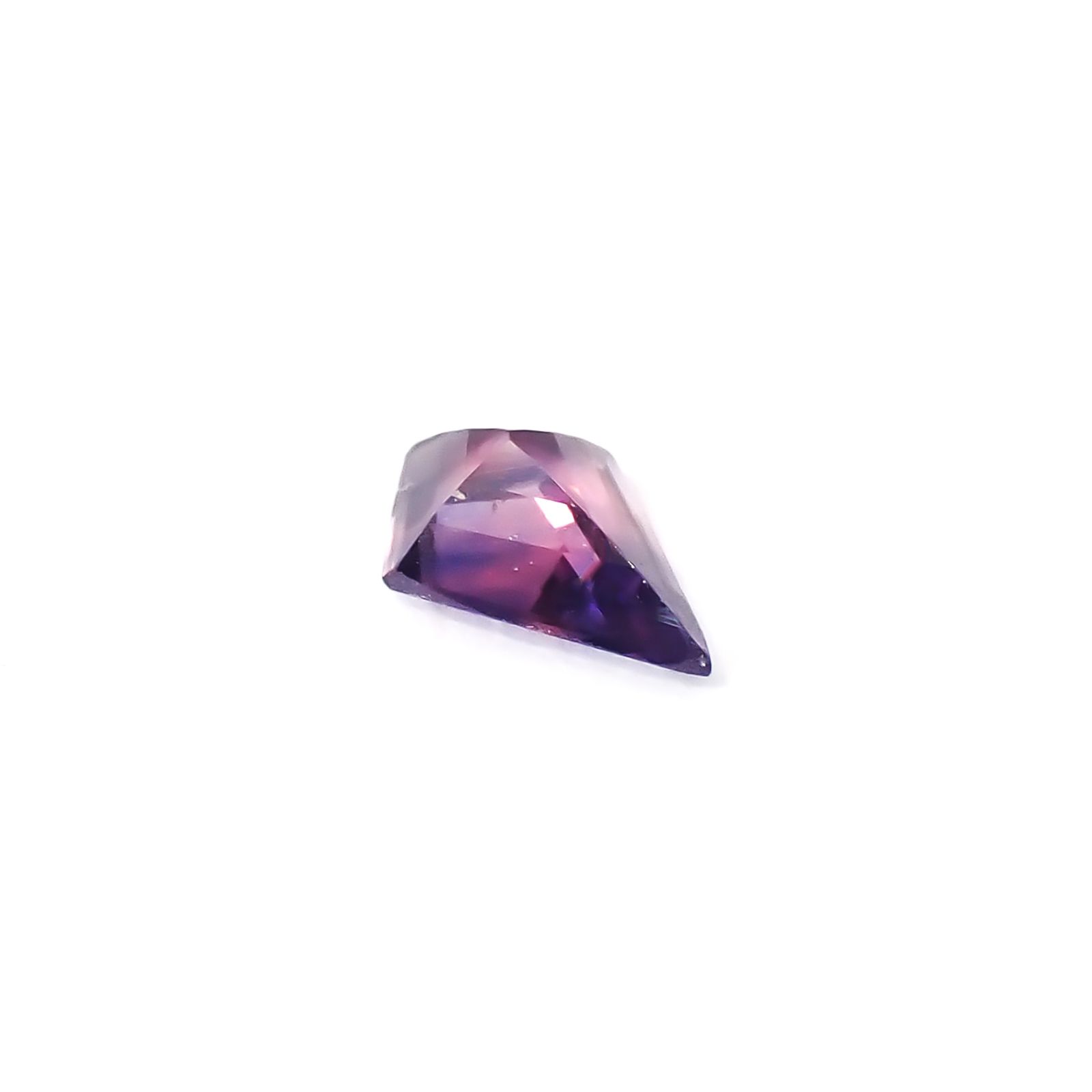 ◇カスタムカット◇ウィンザーサファイア タンザニア・ウィンザー産 0.15ct / 4.8x3.2mm前後 [260532134]