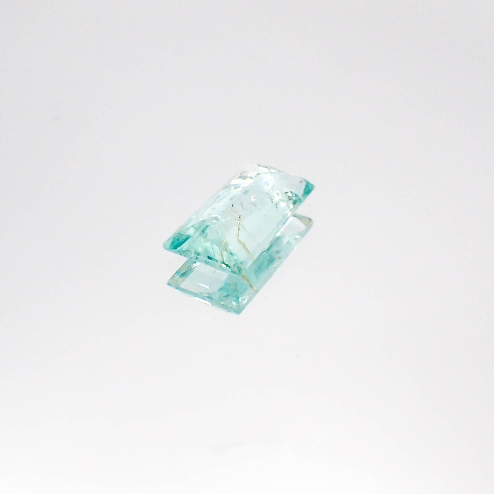 パライバトルマリン(宝石名トルマリン/別名パライバ・トルマリン)モザンビーク産 0.89ct 識別済[230522246]8.4x4.5mm前後