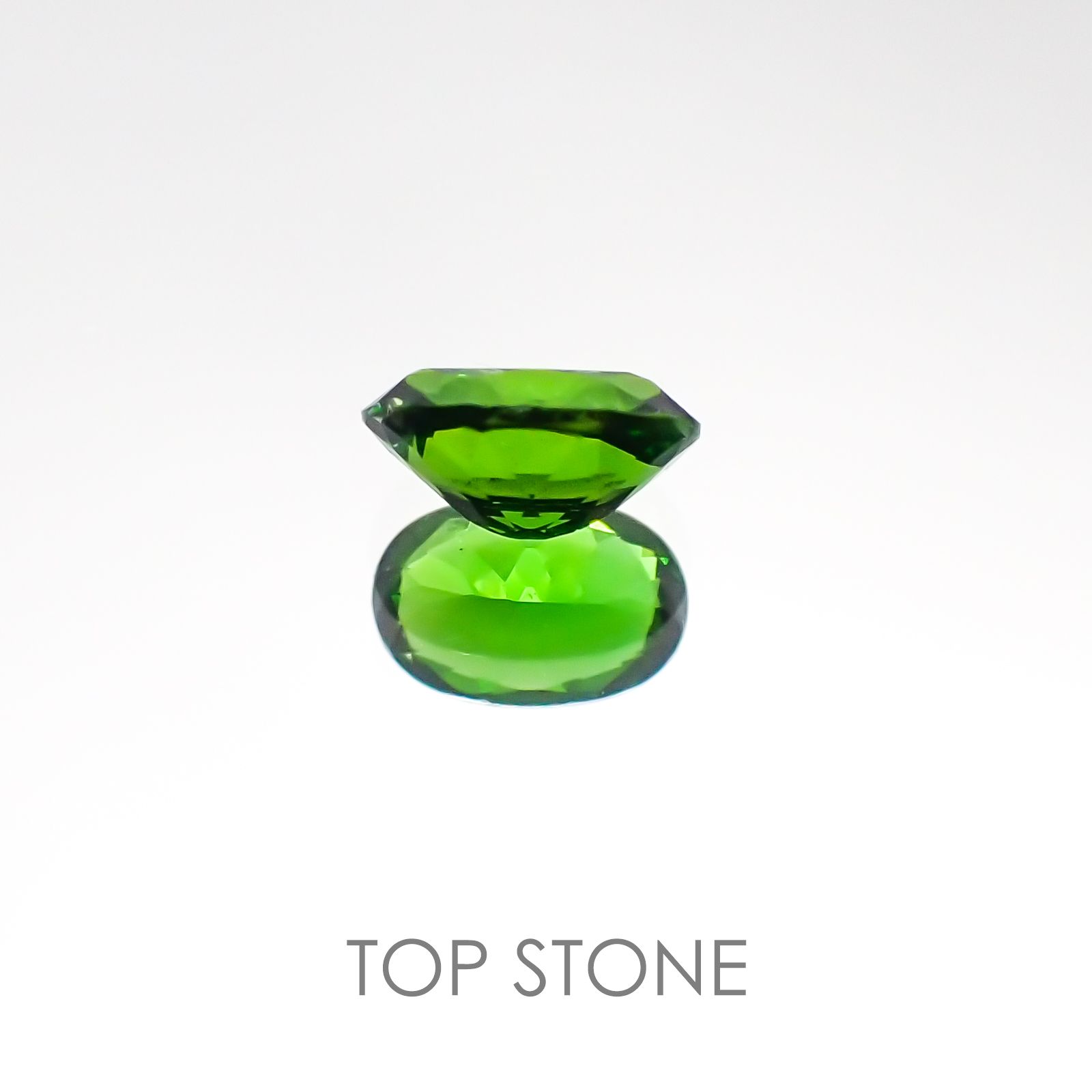 クロムダイオプサイド ロシア産 ルース 0.44ct[20084984]5.8×3.7mm前後