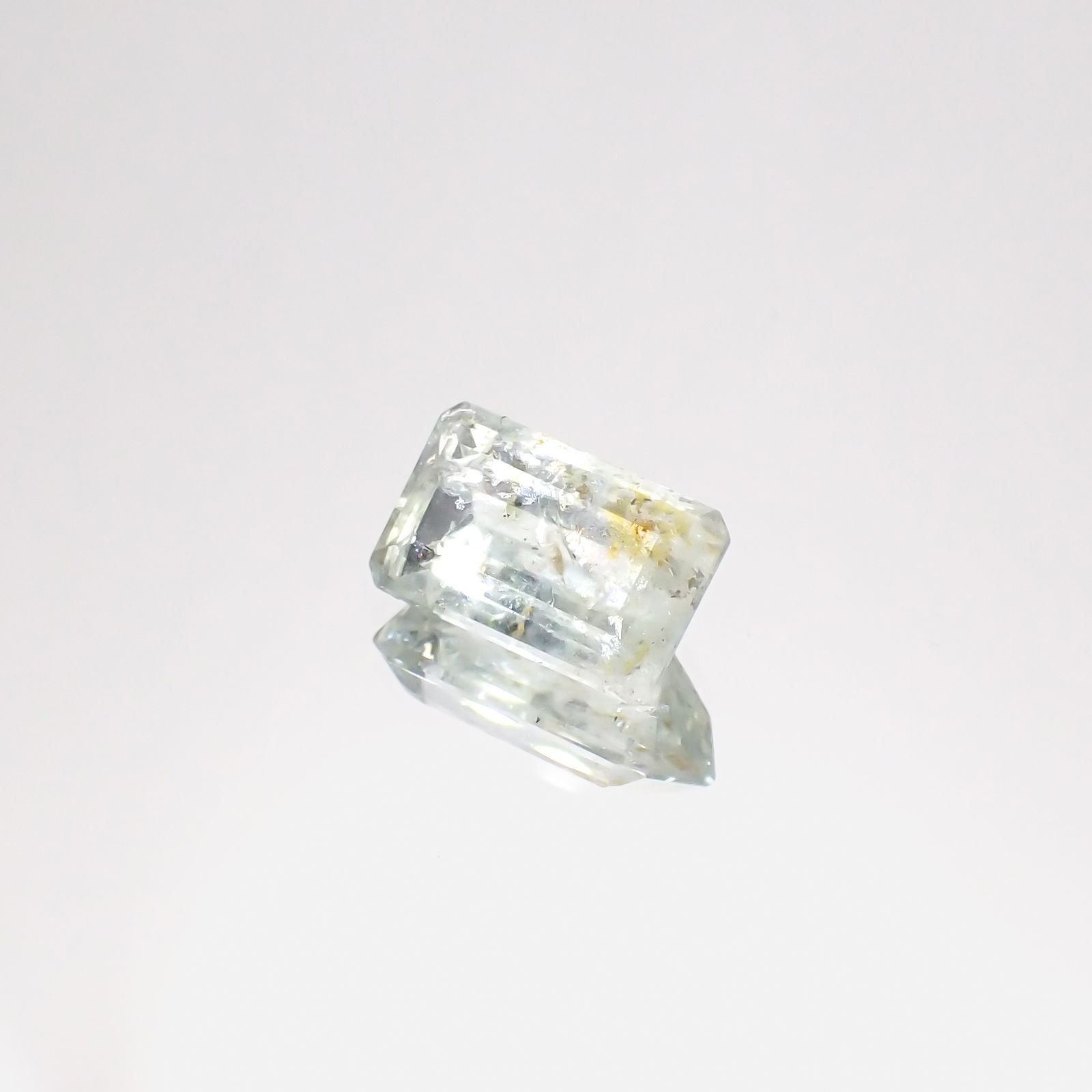 オーロラアクアマリン ブラジル産 2.65ct[231224679]10.7x6.4mm前後