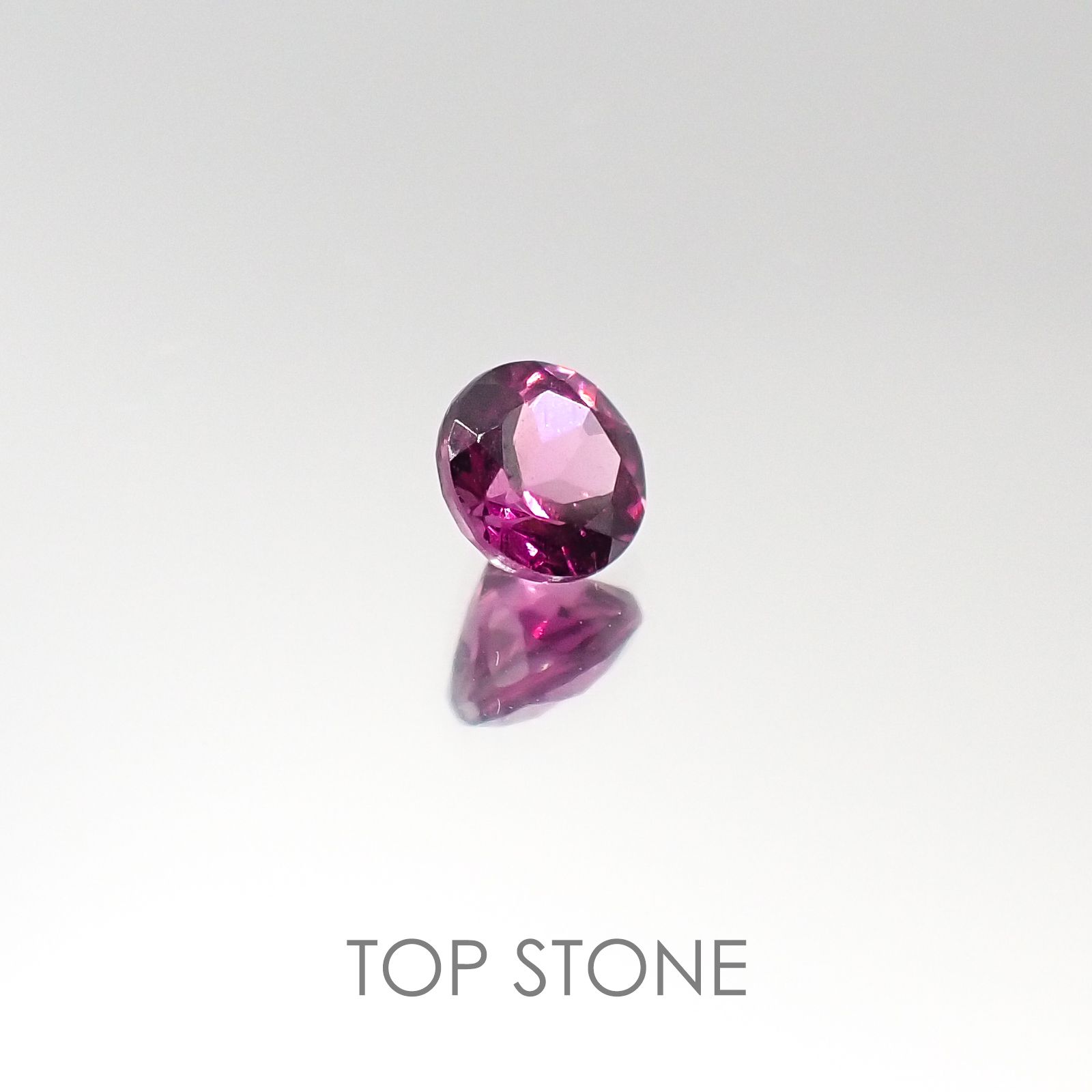 マラヤガーネット タンザニア産 ルース 0.4ct[20085128]4.1×4.1mm前後