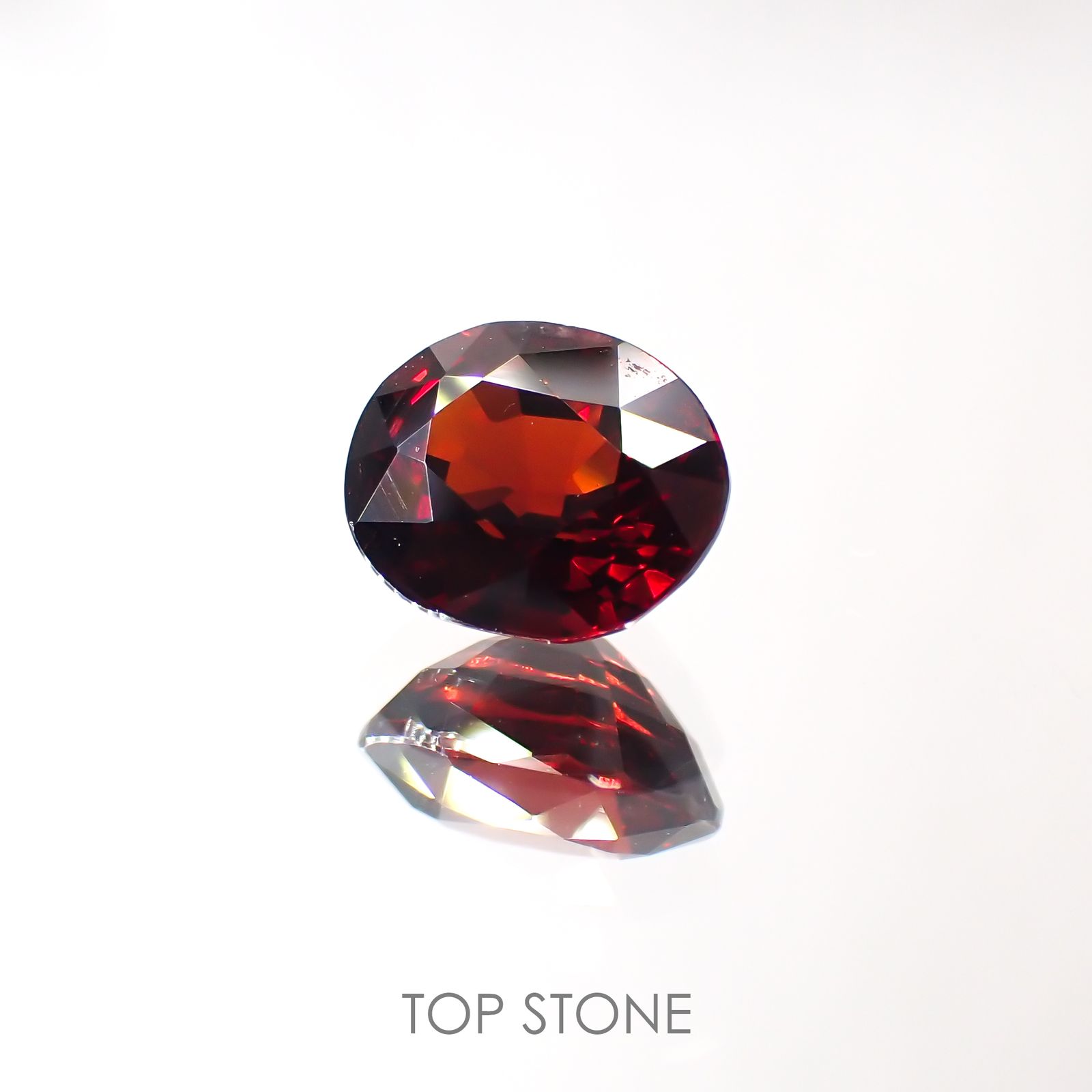 スペサルティン アルマンディン ガーネット(宝石名スペサルティン アルマンディン・ガーネット)ブラジル産 2.15ct 識別済[220113840]7.9x6.6mm前後