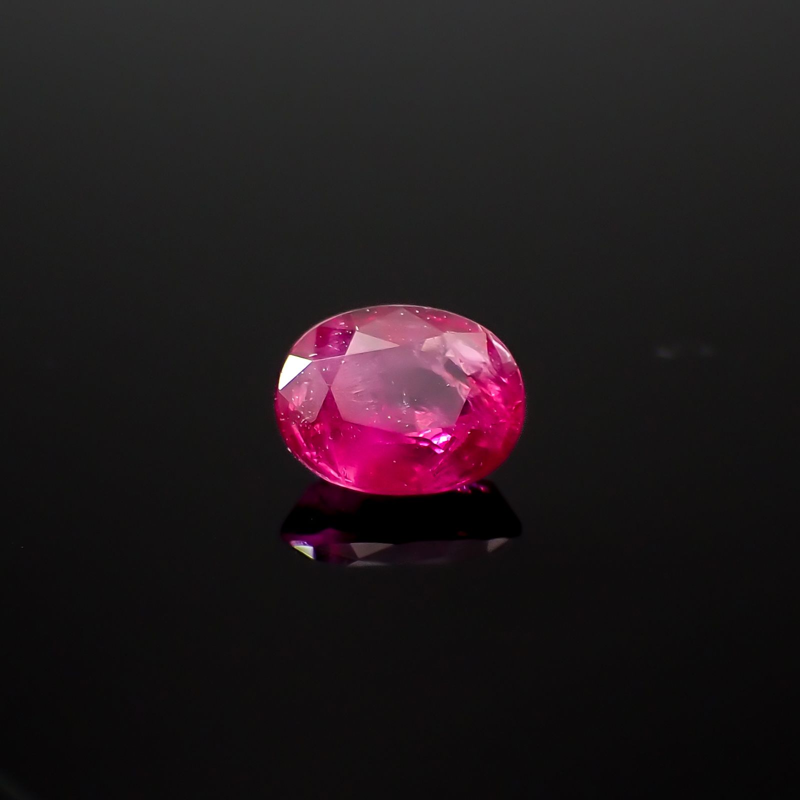 ルビー 非加熱 ビルマ産 0.37ct[240628047]4.5x3.6mm前後