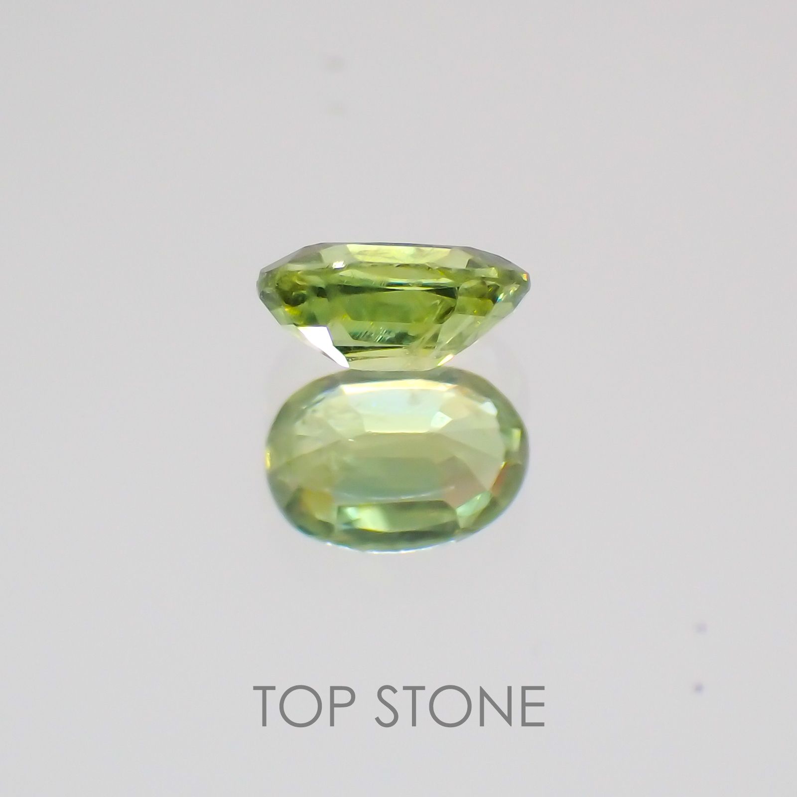 デマントイドガーネット ナミビア産 ルース 0.19ct[21059887]4.1×2.9mm前後