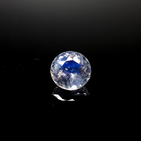 レインボームーンストーン ザンビア産 0.70ct[231224795]5.9x5.9mm前後