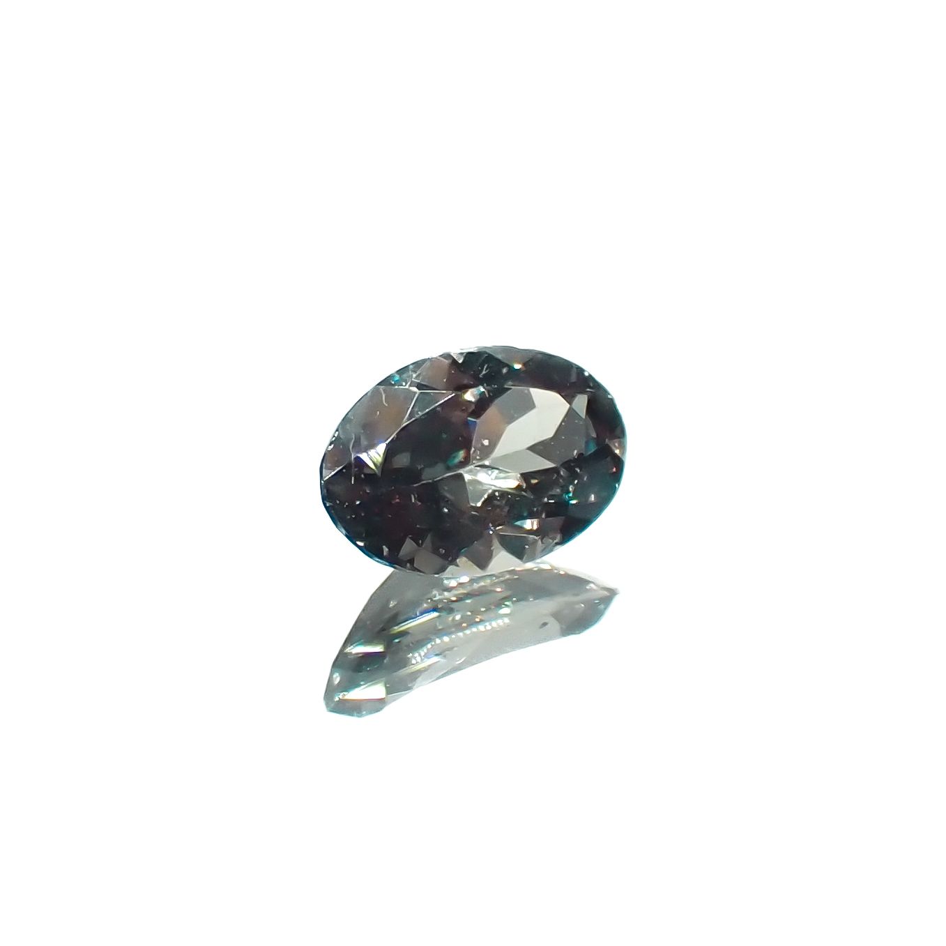 カラーチェンジガーネット アレキタイプ マダガスカル・ベキリー産 0.46ct[230522170]6x3.9mm前後