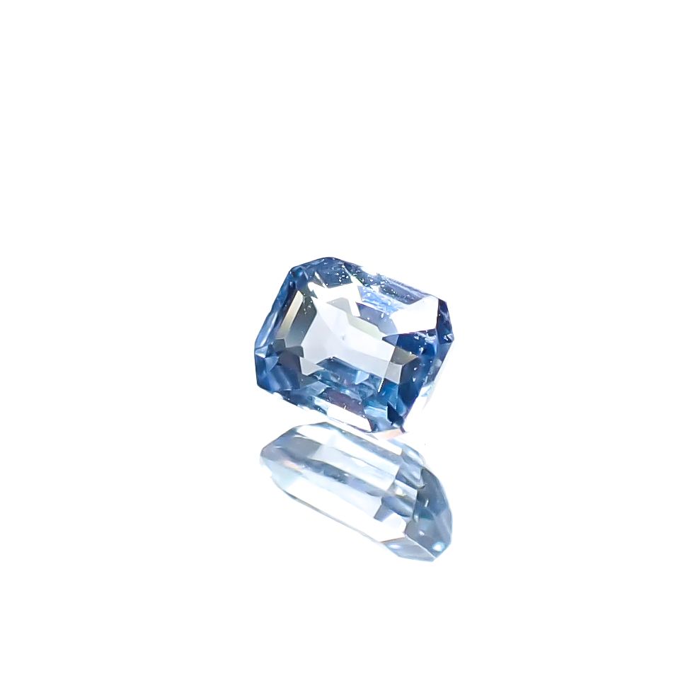 アイスブルーサファイア スリランカ産 0.27ct [241229591]3.9x2.9mm前後