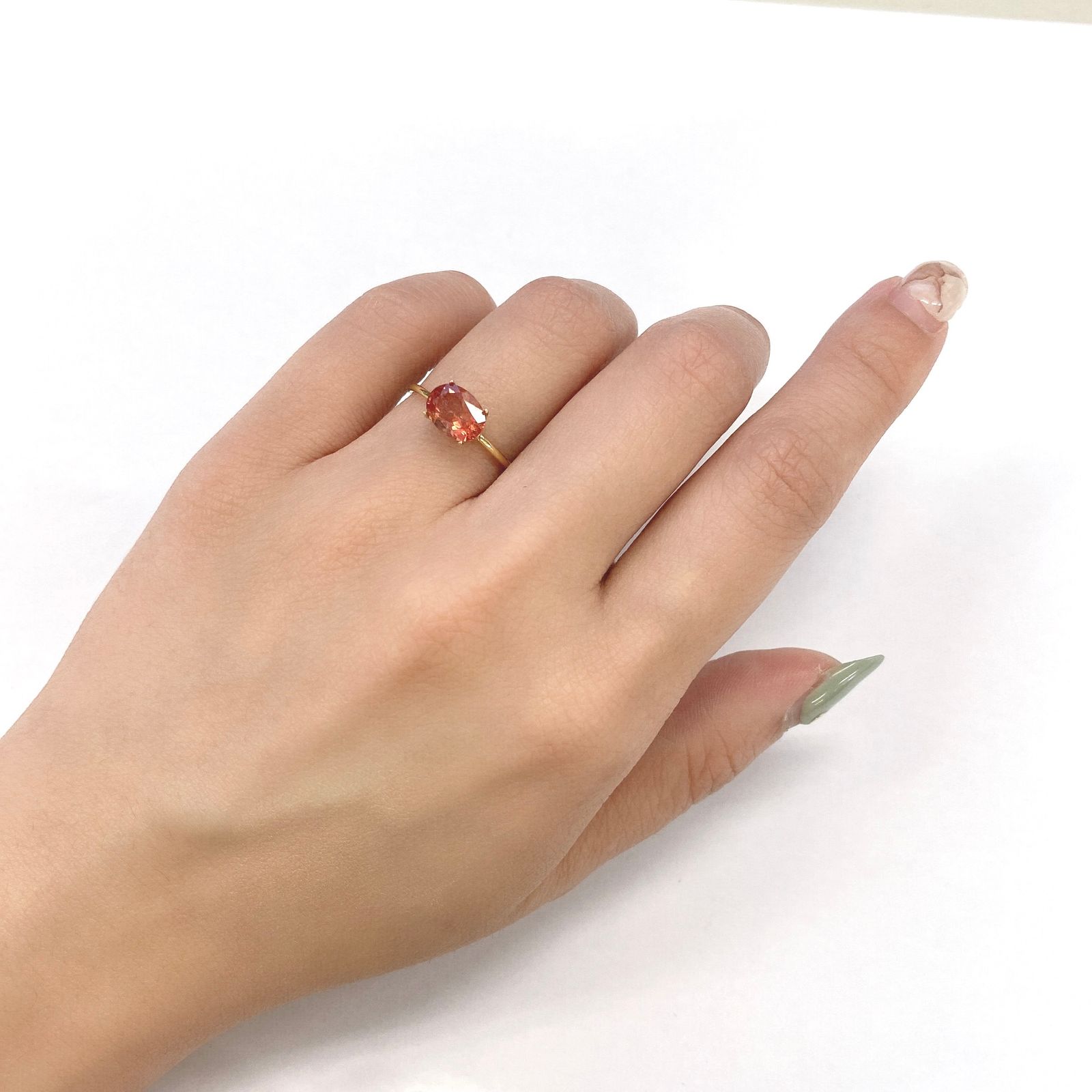 オレゴンサンストーン アメリカ産 ルース 1.17ct[210410388]8×6mm前後