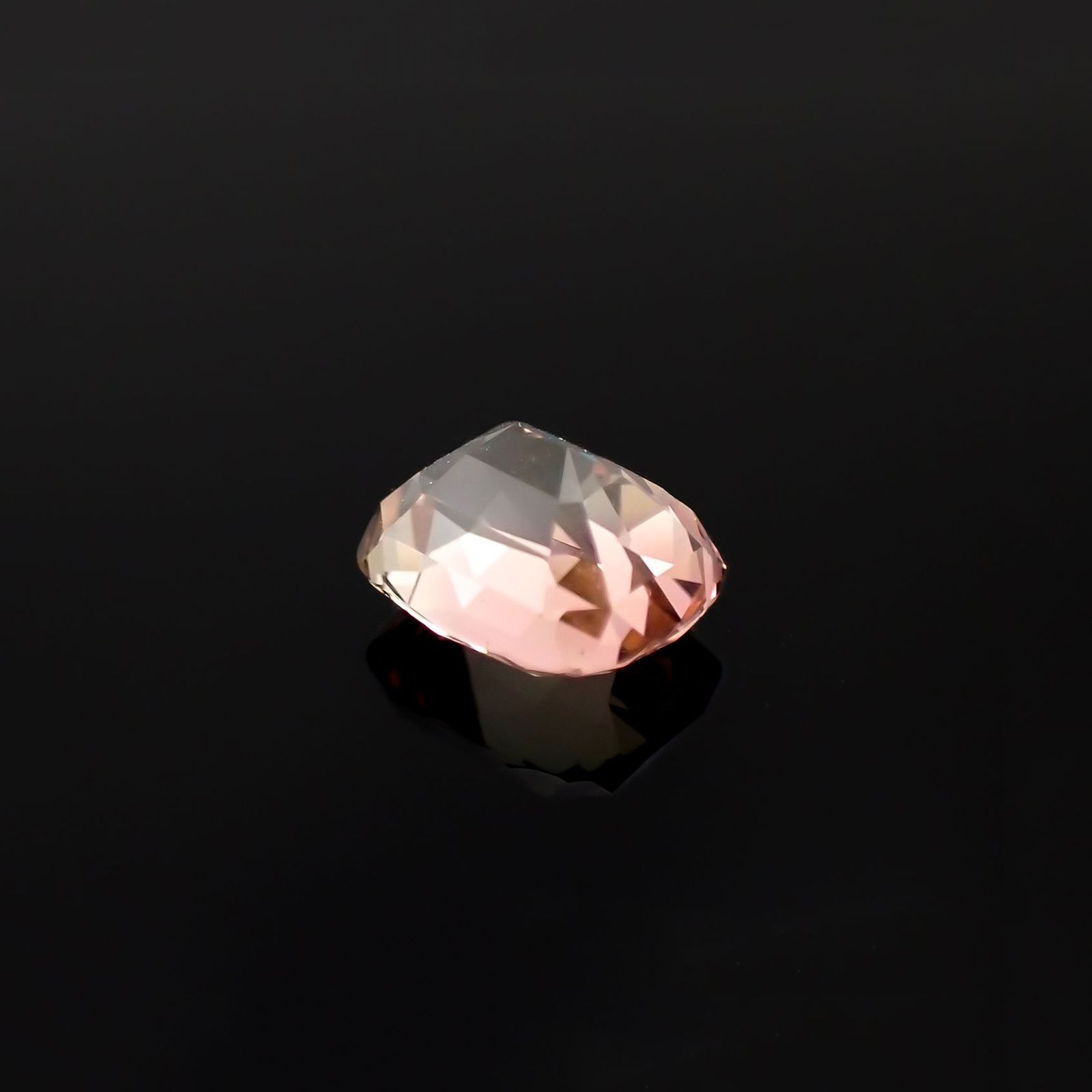 バイカラートルマリン(宝石名トルマリン)ルワンダ産 1.74ct 識別済[221119007]7.8x6.4mm前後