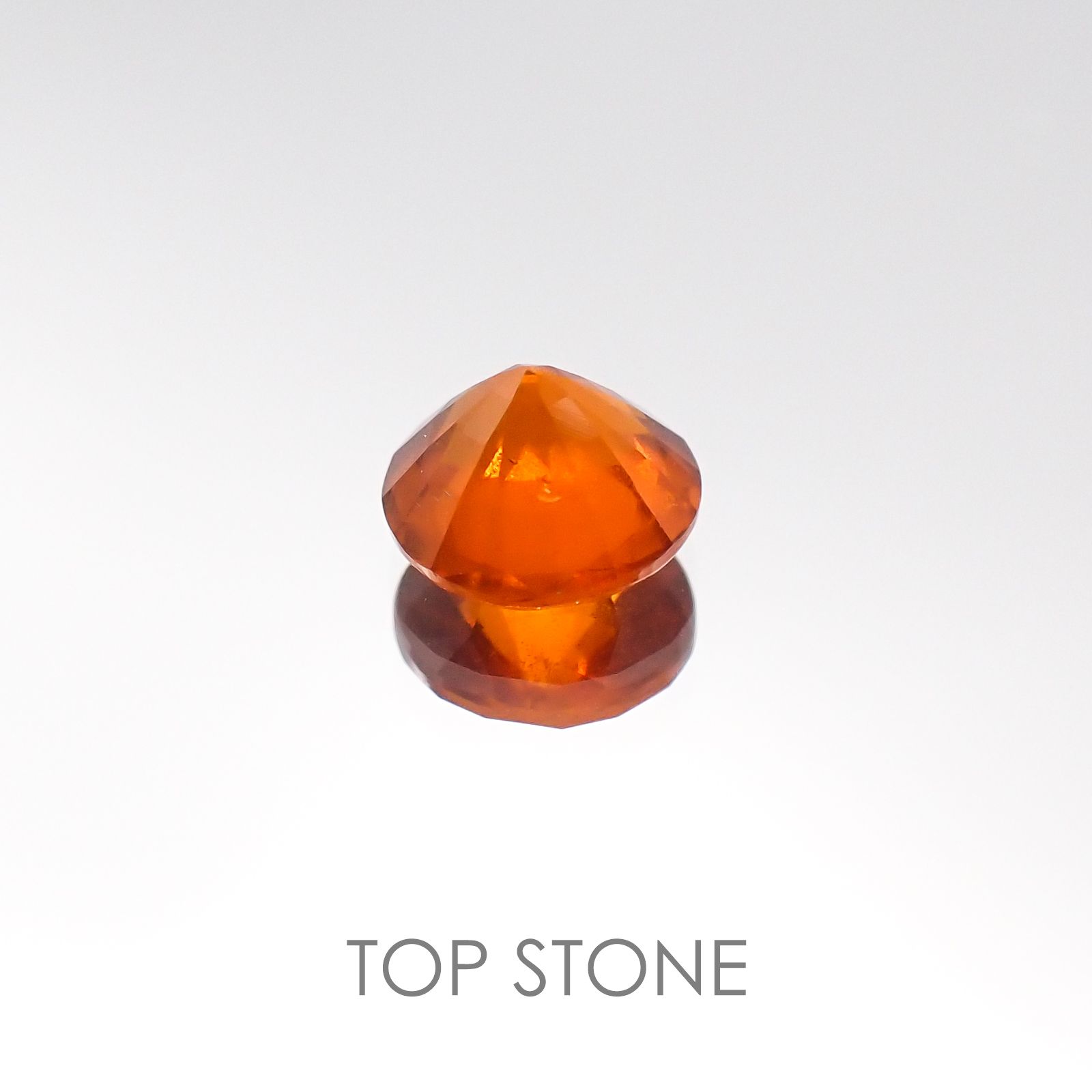 オレンジカイヤナイト タンザニア産 ルース 0.97ct[20105990]6×5.9mm前後