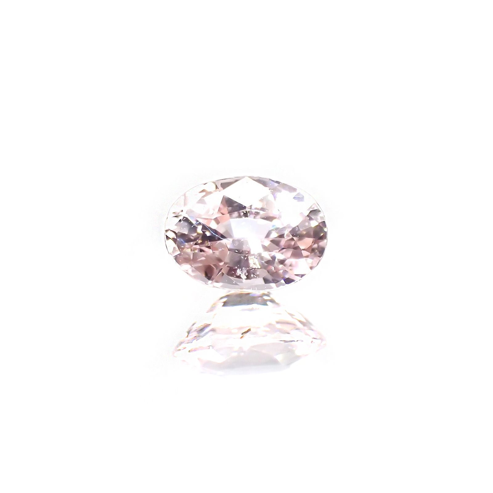 ピンクサファイア(宝石名ピンク・サファイア) マダガスカル/スリランカ産 識別済 0.56ct / 5.5x4mm前後 [210712559]