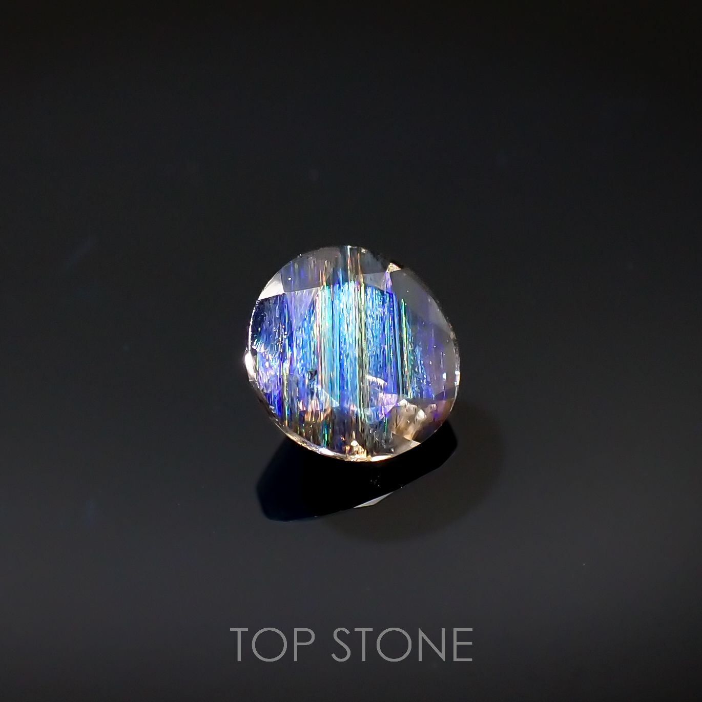 レインボースキャポライト ブラジル産 0.35ct[221018330]4.9x4.8mm前後