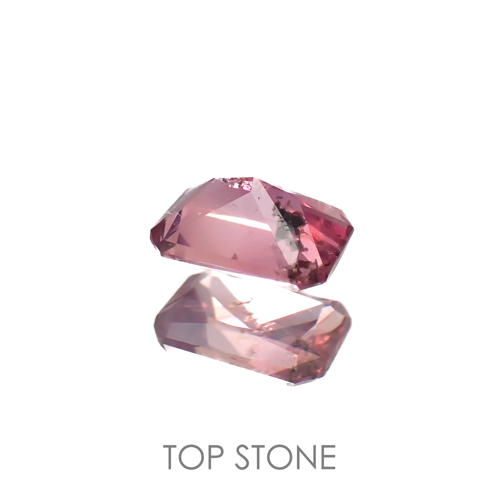 ウィンザーサファイア(宝石名サファイア)タンザニア・ウィンザー産 0.30ct 識別済[220817397]4.5x3mm前後
