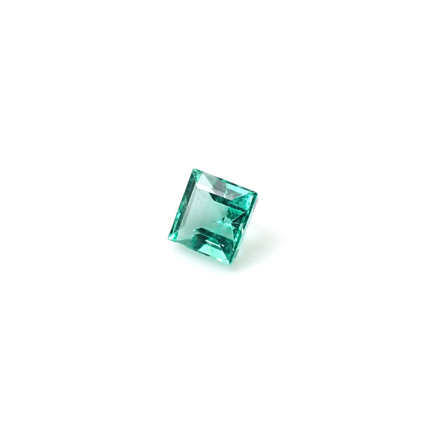 エメラルド コロンビア産 0.17ct / 3x3mm前後 [260131522]