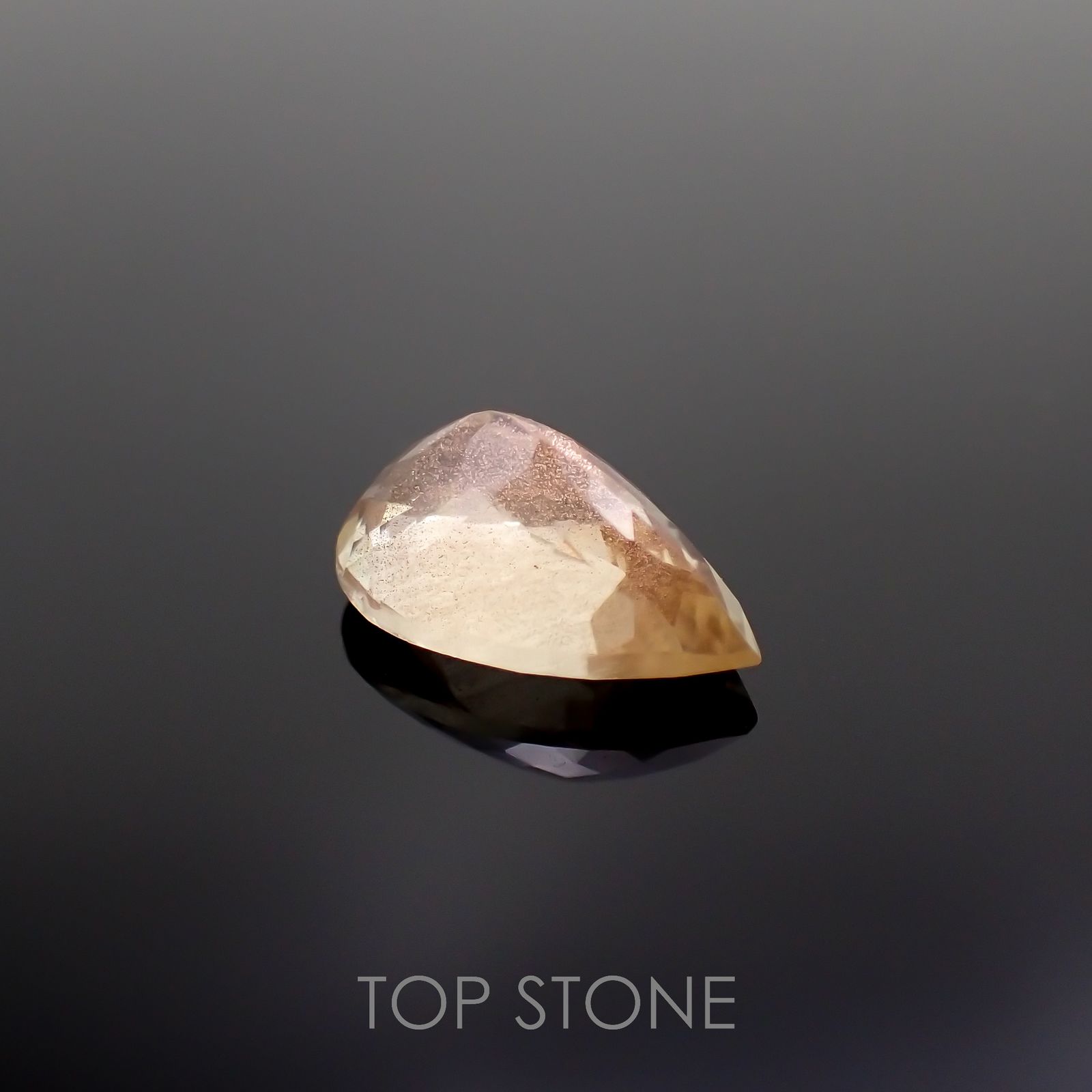 オレゴンサンストーン アメリカ・オレゴン州産 3.45ct[221018712]12.9x8.7mm前後