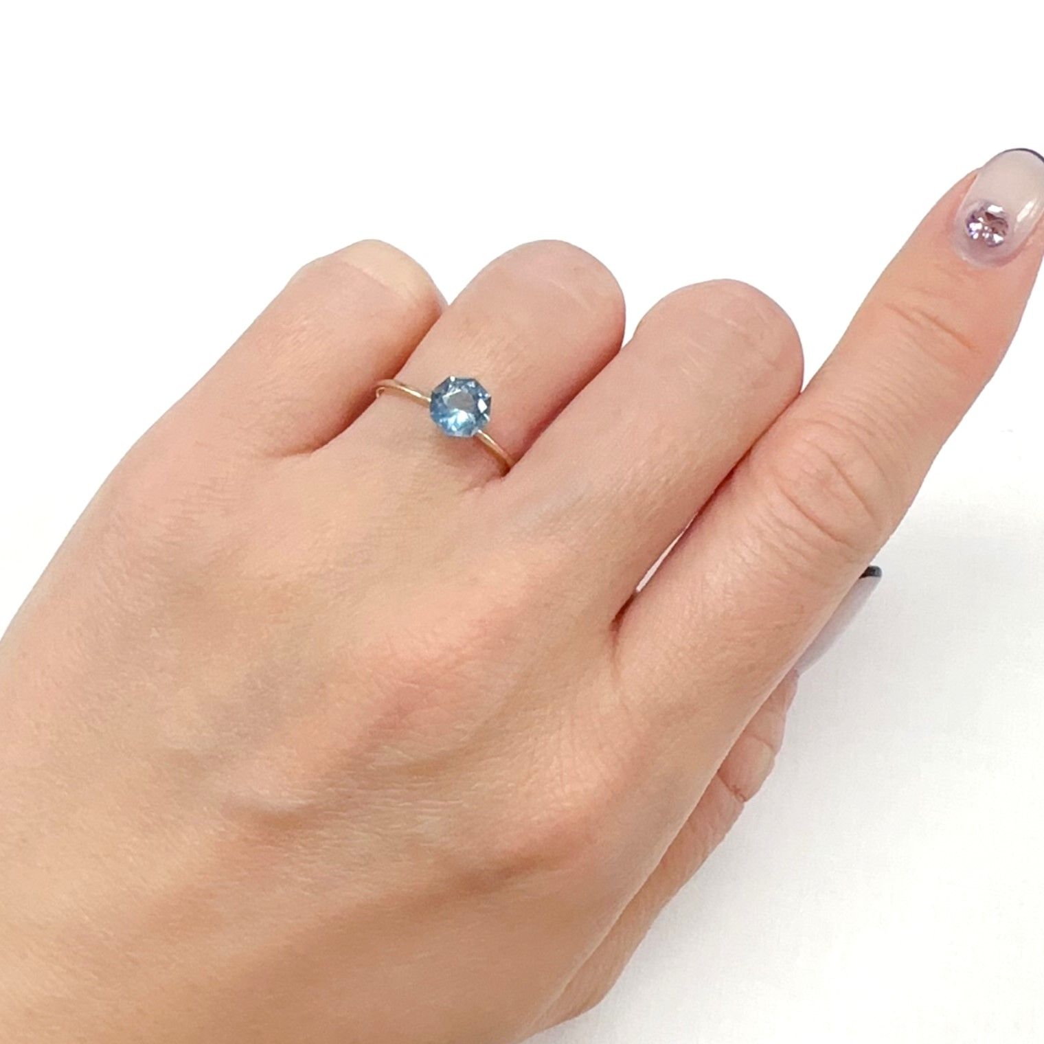 ◇オクタゴンカット◇アベンチュリンアクアマリン ブラジル・ミナスジェライス州産 0.79ct[240226005]5.9x5.9mm前後