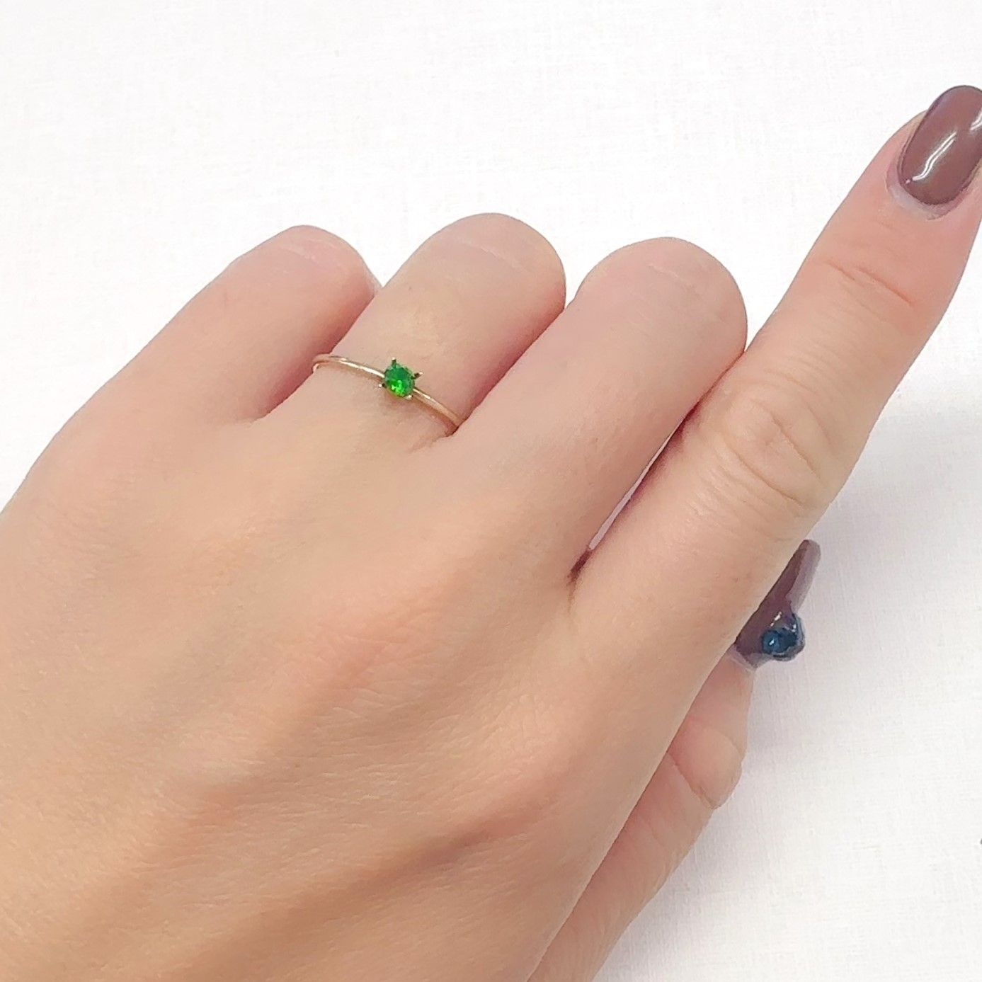 デマントイドガーネット ロシア産 0.14ct[240628271]3.2x3.2mm前後