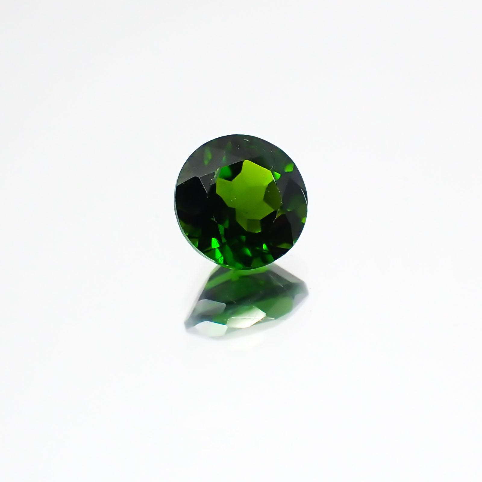 クロムダイオプサイド(宝石名クロム・ダイオプサイド)ロシア産 0.53ct 識別済[231124291]5.1x5.1mm前後