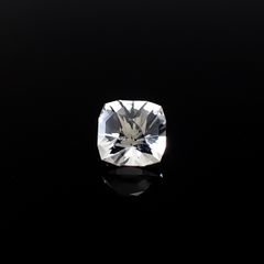 ◇カスタムカット◇日本水晶 宮崎県上八重産 1.64ct / 7.2x7.2mm前後 [260632421]