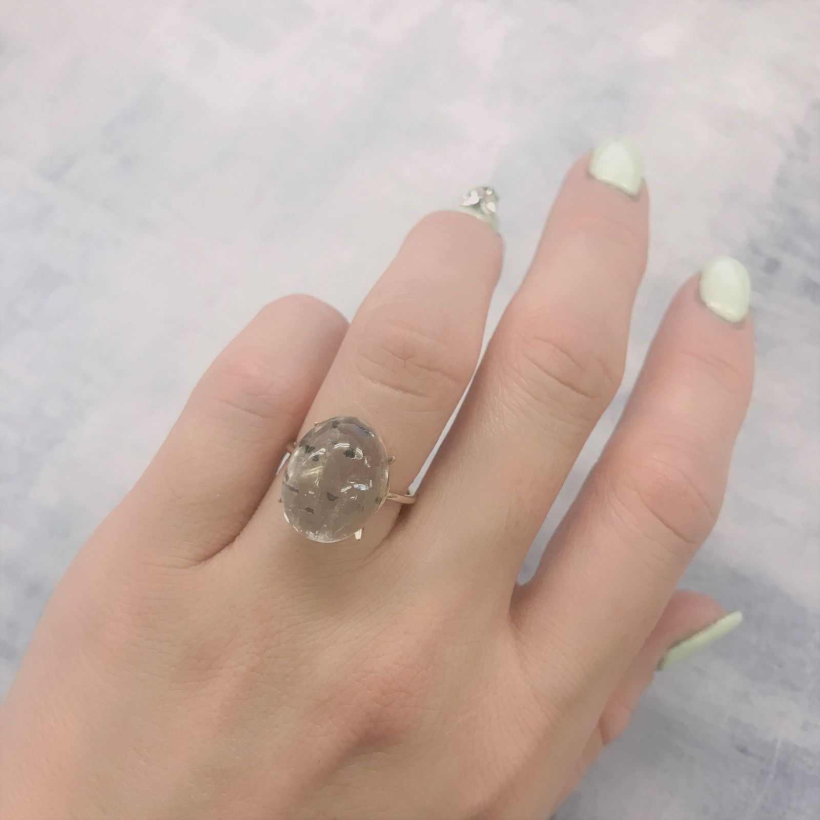 ヘマタイトインクォーツ 中国産 10.68ct[220115248]15.2x11.8mm前後