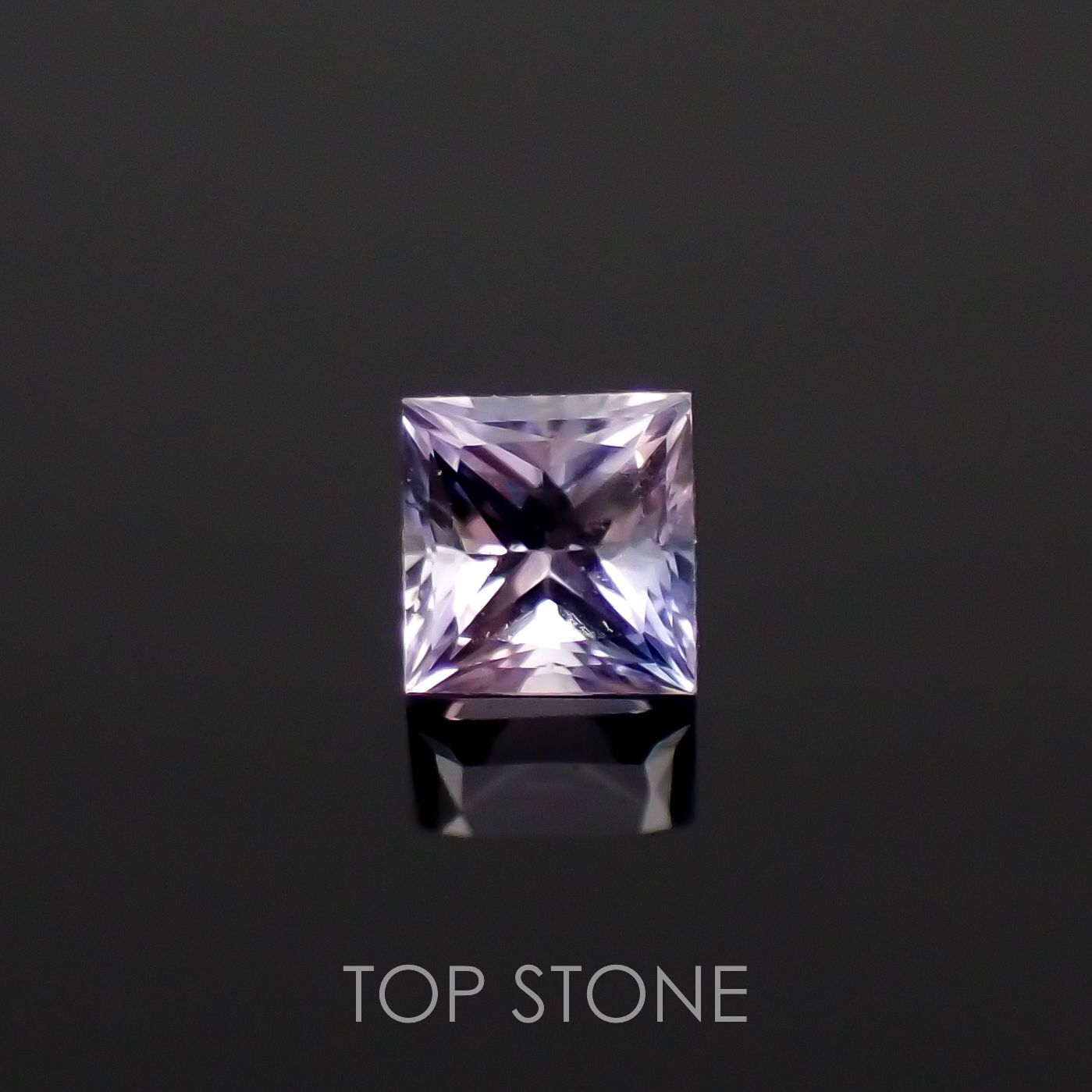 ◇プリンセスカット◇アイスラベンダーサファイア(宝石名サファイア)東アフリカ産 0.12ct 識別済[230120240]2.5x2.5mm前後