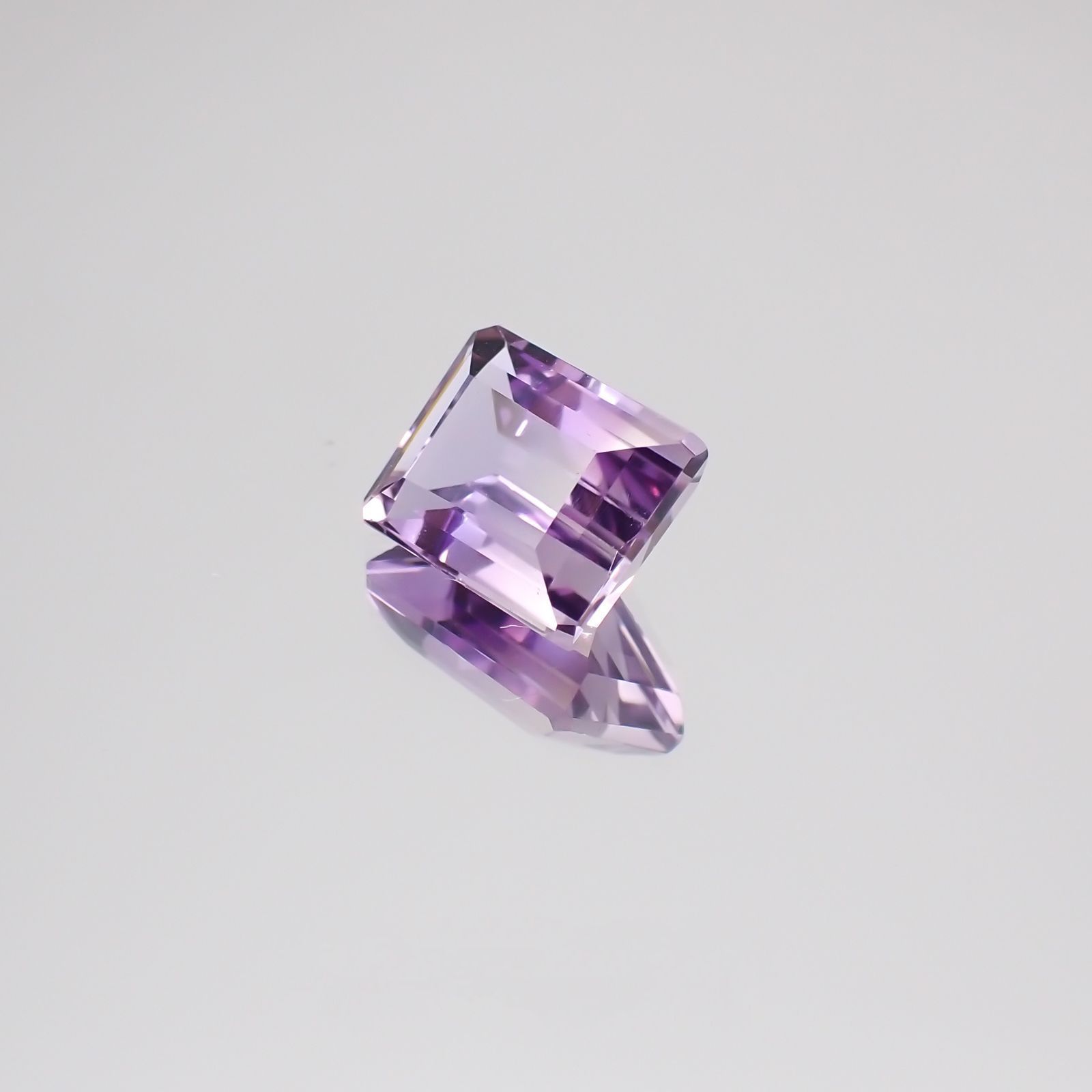 アワーグラスアメジスト(宝石名バイカラー・クォーツ)モロッコ産 3.11ct 識別済[231124278]9.8x7.8mm前後